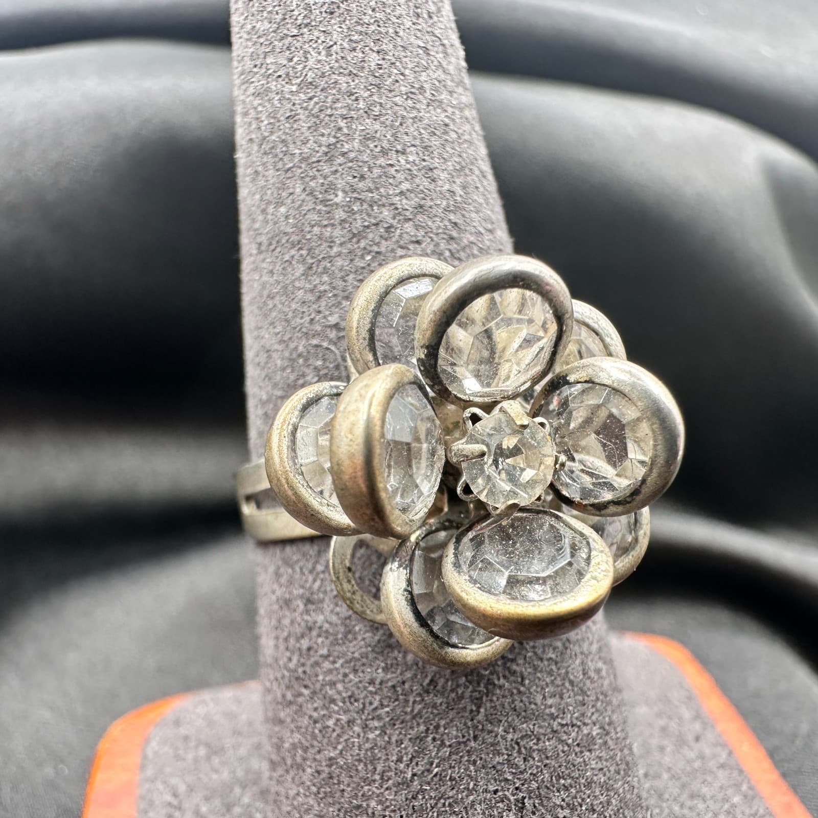 Vintage Y2K Silver Tone Floral Clear Rhinestone Ring Statement Women's Jewelry - Thumbnail 7