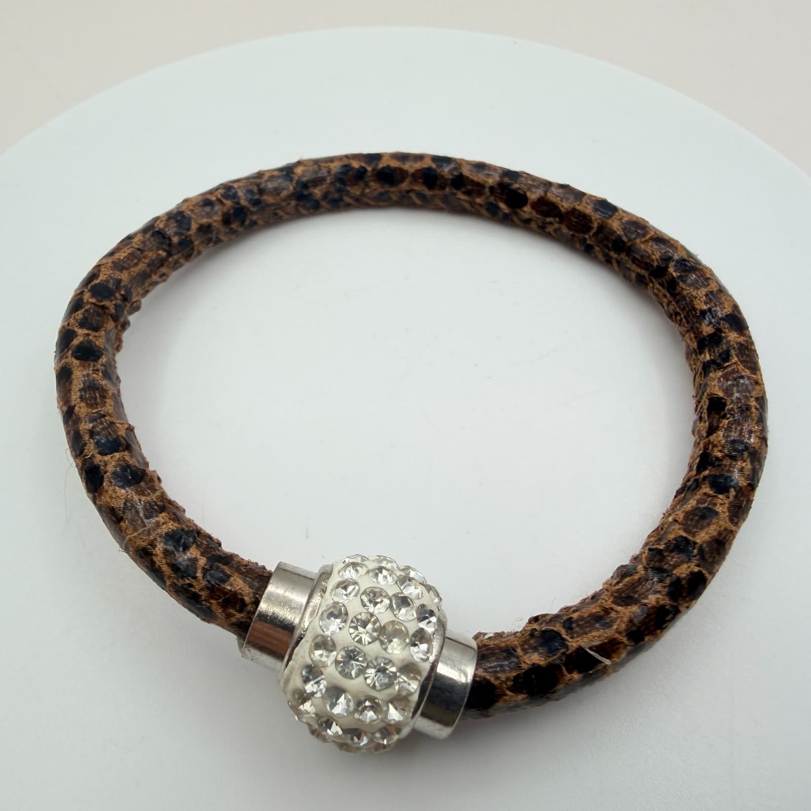 Vintage Y2K Leopard Print Faux Leather Rhinestone Bracelet Women's Jewelry - Thumbnail 5
