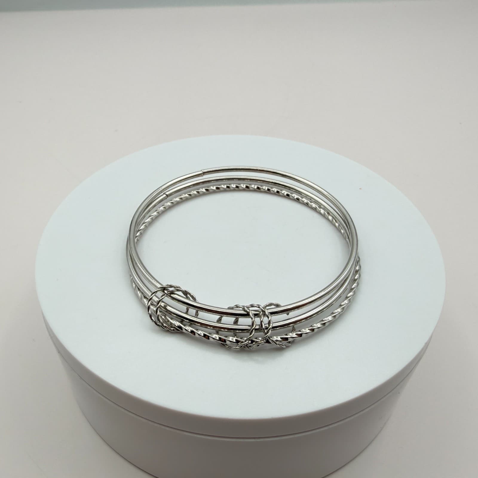 Vintage Y2K Silver Tone Stack Twisted Smooth Bracelet Women's Classic Jewelry - Thumbnail 4