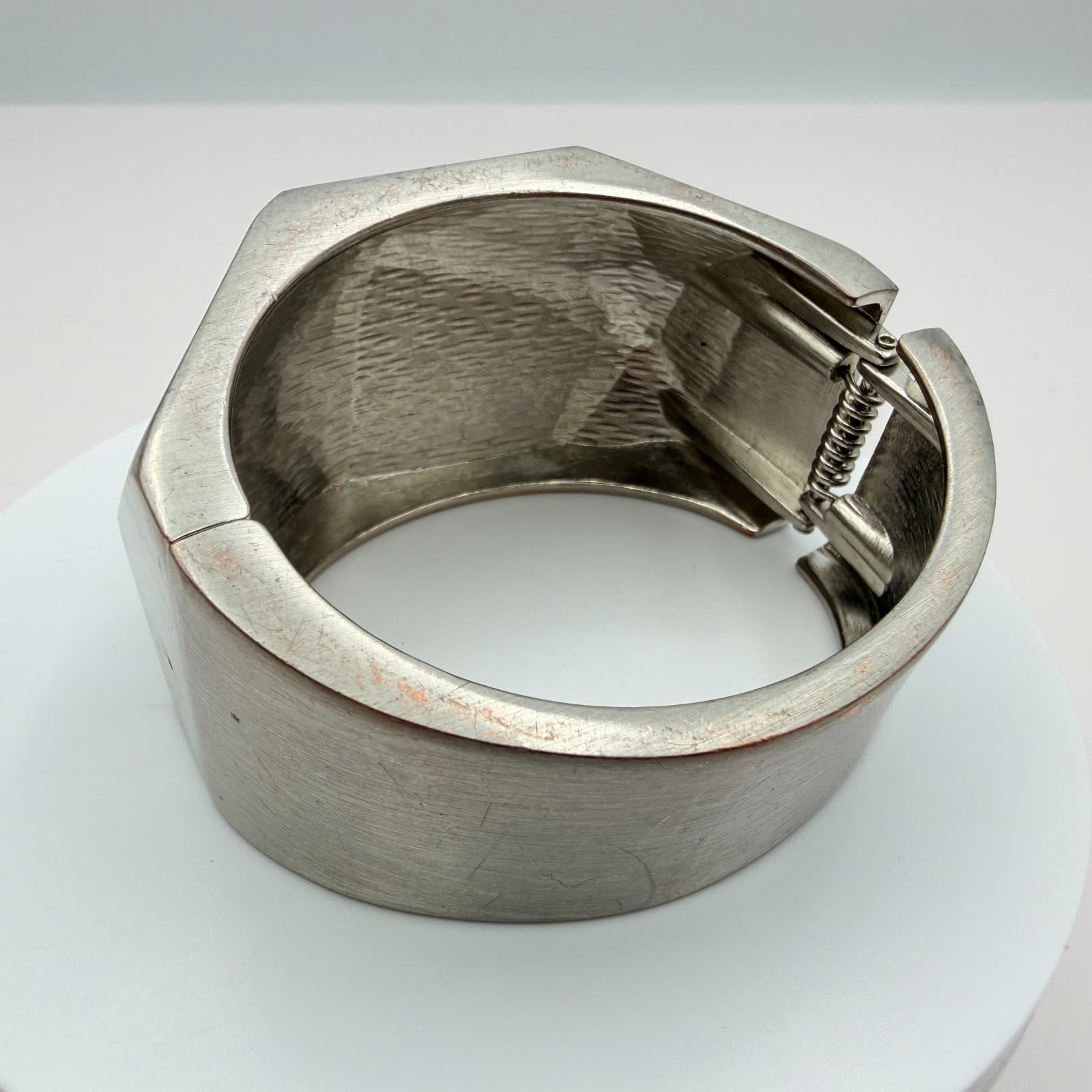 Vintage 90s Silver Tone Wide Cuff Bracelet Geometric Chunky Fashion Jewelry - Thumbnail 7