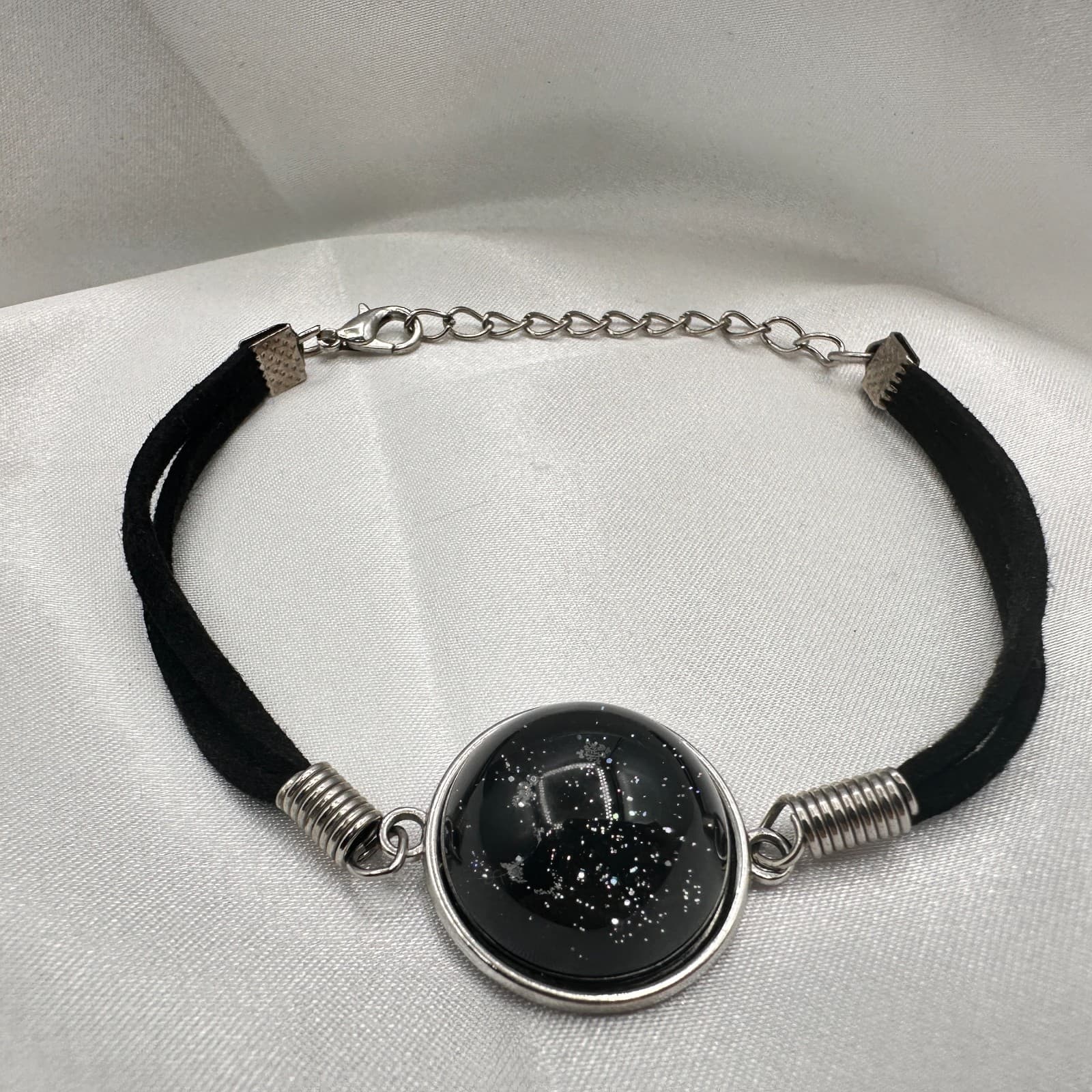 Vintage Y2K Black Suede Cord Galaxy Glass Cabochon Bracelet Silver Tone Jewelry - Thumbnail 2
