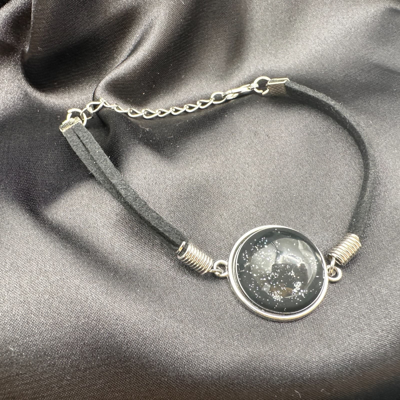 Vintage Y2K Black Suede Cord Galaxy Glass Cabochon Bracelet Silver Tone Jewelry - Thumbnail 3