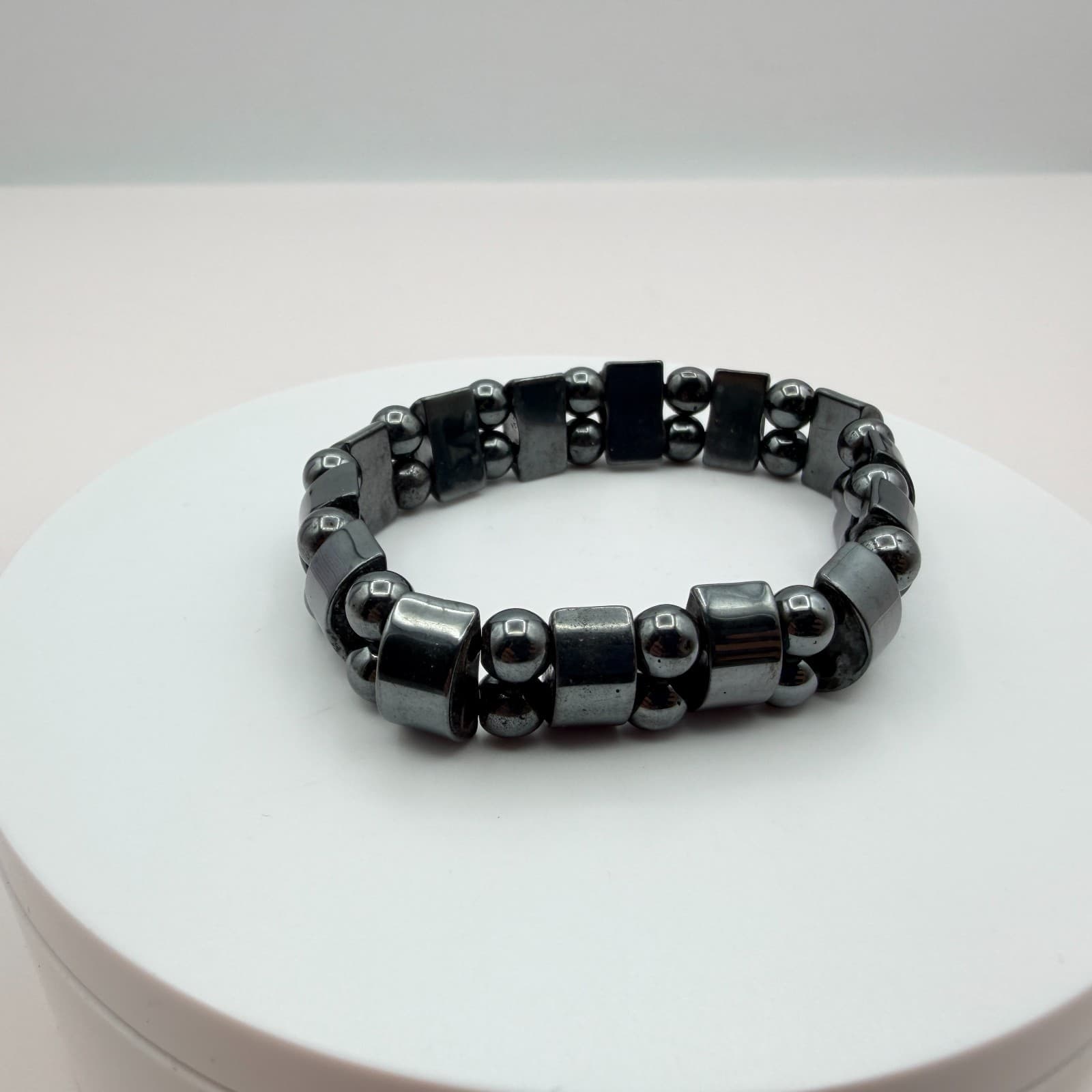 Vintage 90s Hematite Beaded Stretch Bracelet Geometric Classic Fashion Jewelry - Thumbnail 4