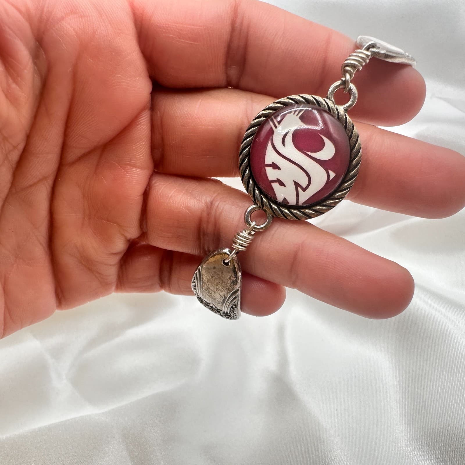 Vintage Y2K Red Glass WSU Cougars Logo Spoon Handle Bracelet Silver Tone Jewelry - Thumbnail 9