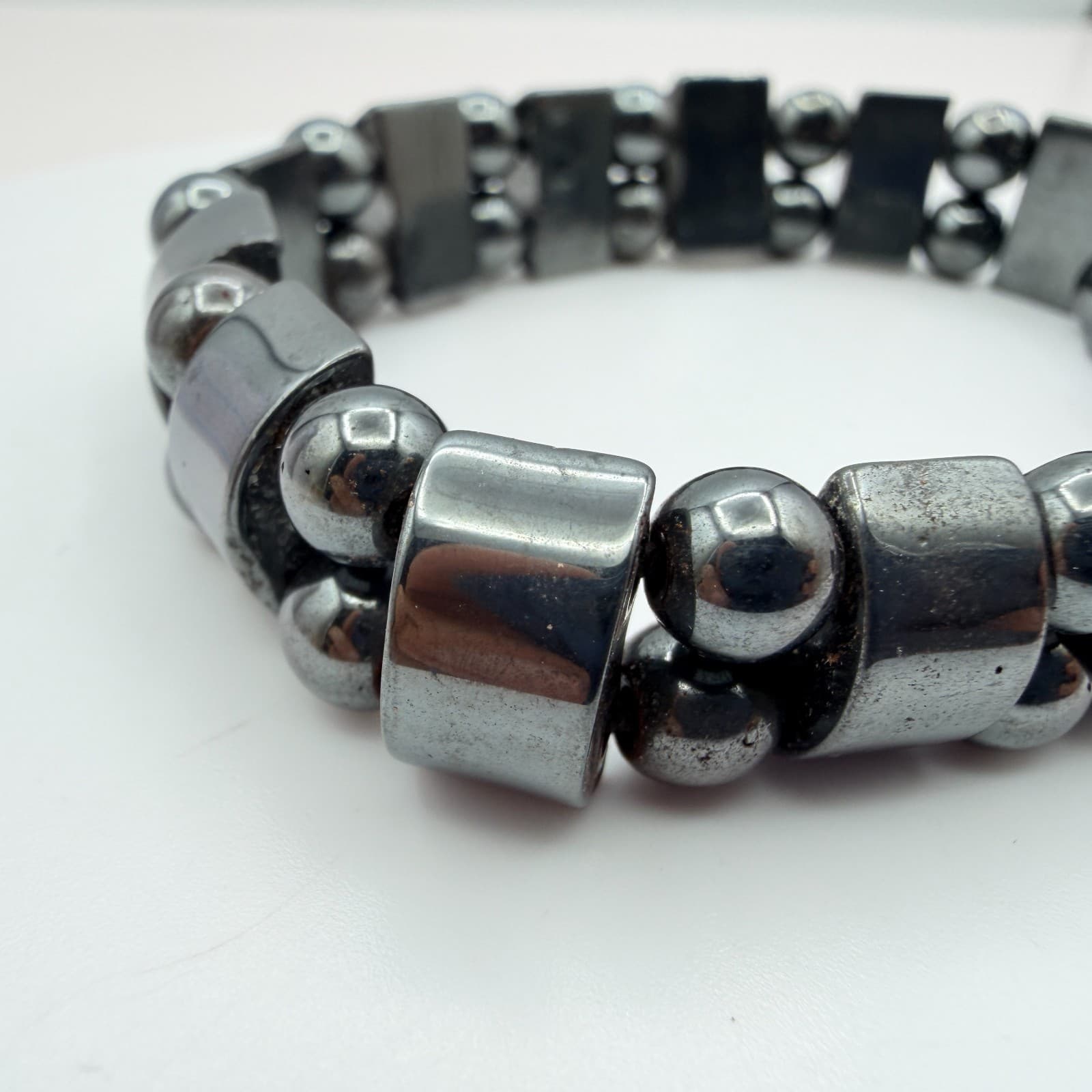 Vintage 90s Hematite Beaded Stretch Bracelet Geometric Classic Fashion Jewelry - Thumbnail 6