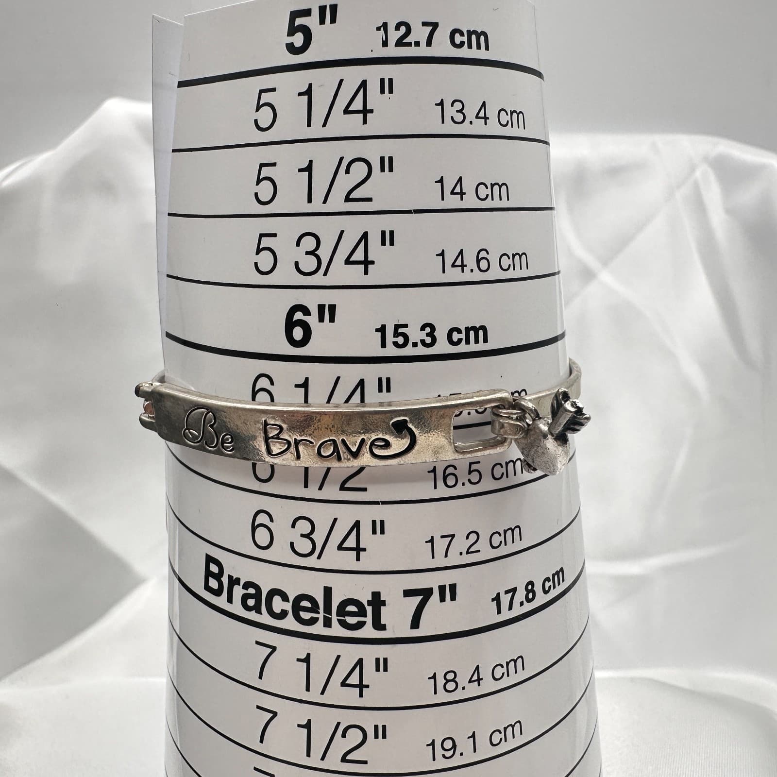 Vintage Y2K Silver Tone Be Brave Heart Arrow Charm Cuff Bracelet Jewelry - Thumbnail 9