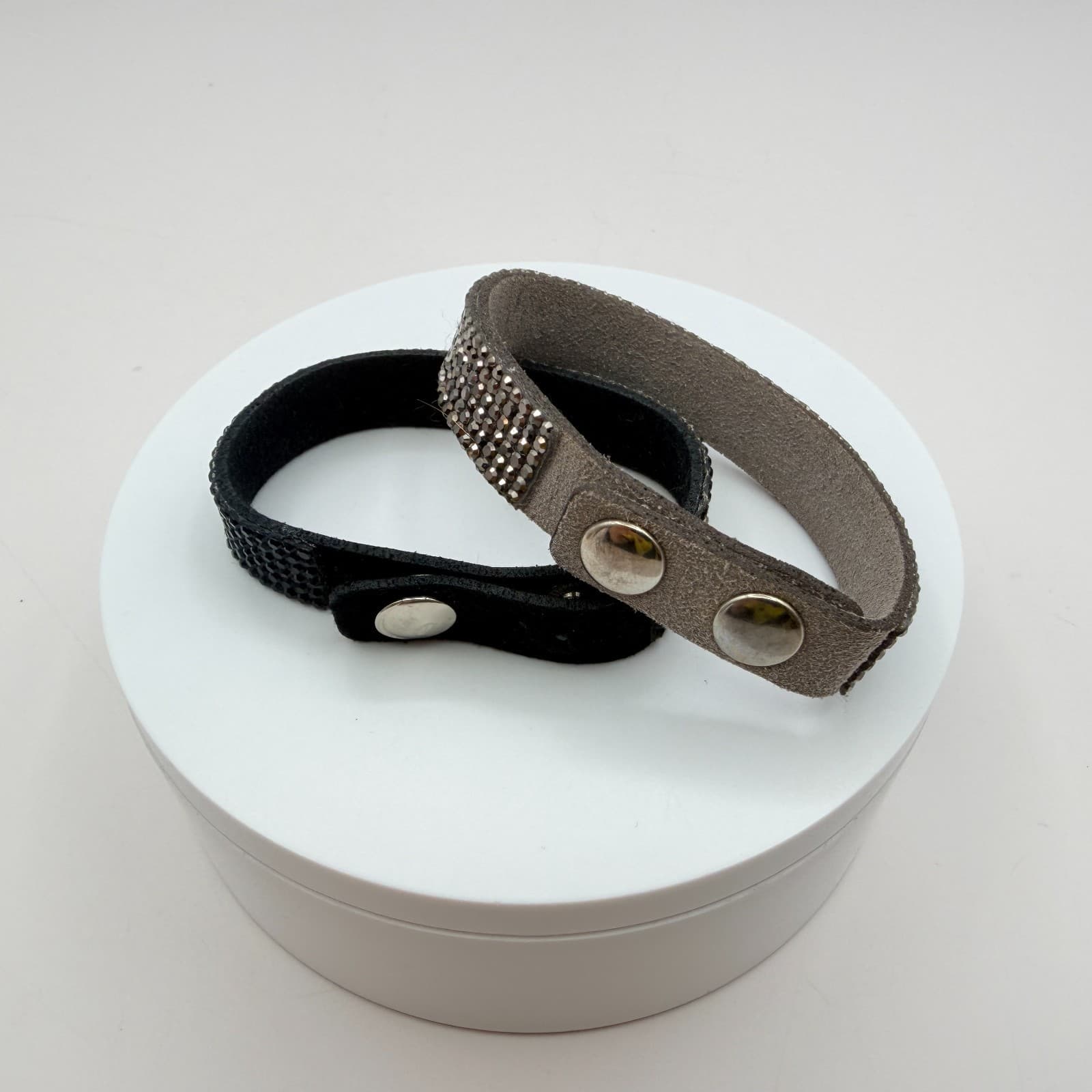 Vintage Y2K Black Silver Rhinestone Beaded Snap Cuff Bracelets Lot 2 Jewelry - Thumbnail 12