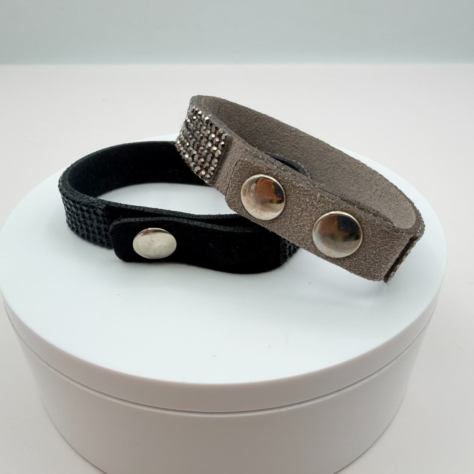 Vintage Y2K Black Silver Rhinestone Beaded Snap Cuff Bracelets Lot 2 Jewelry - Thumbnail 11