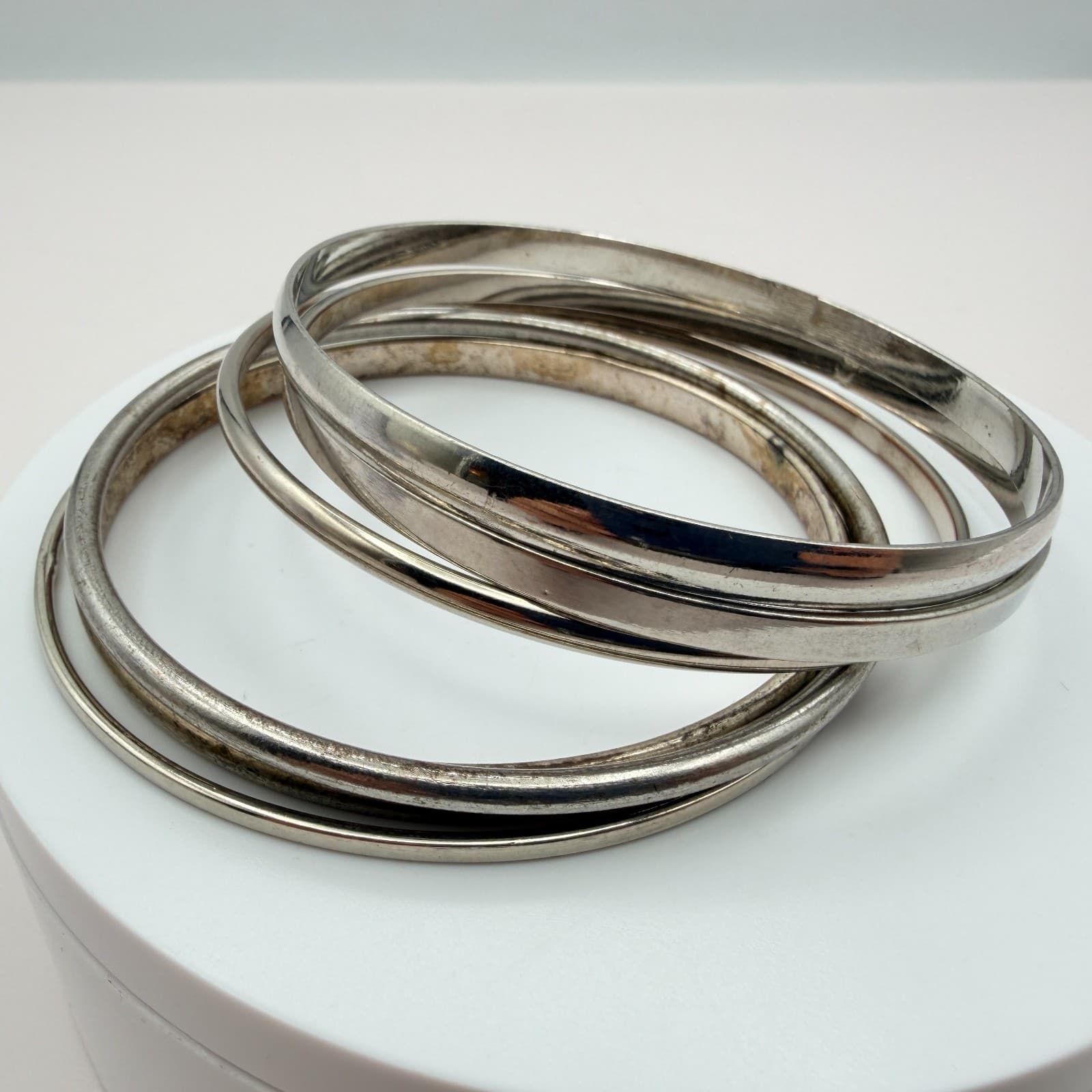 Vintage 90s Silver Tone Minimalist Bangles Set Women's Classic Fashion Jewelry - Image 1