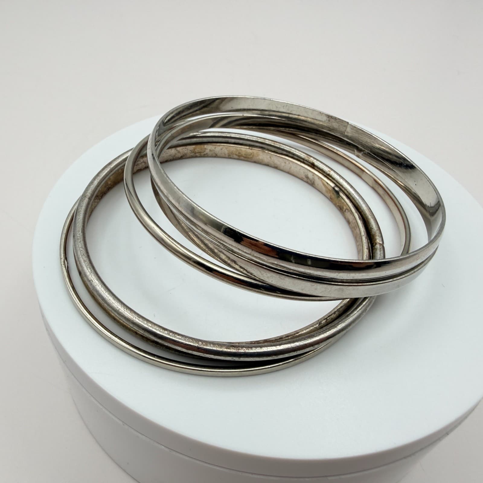 Vintage 90s Silver Tone Minimalist Bangles Set Women's Classic Fashion Jewelry - Thumbnail 5