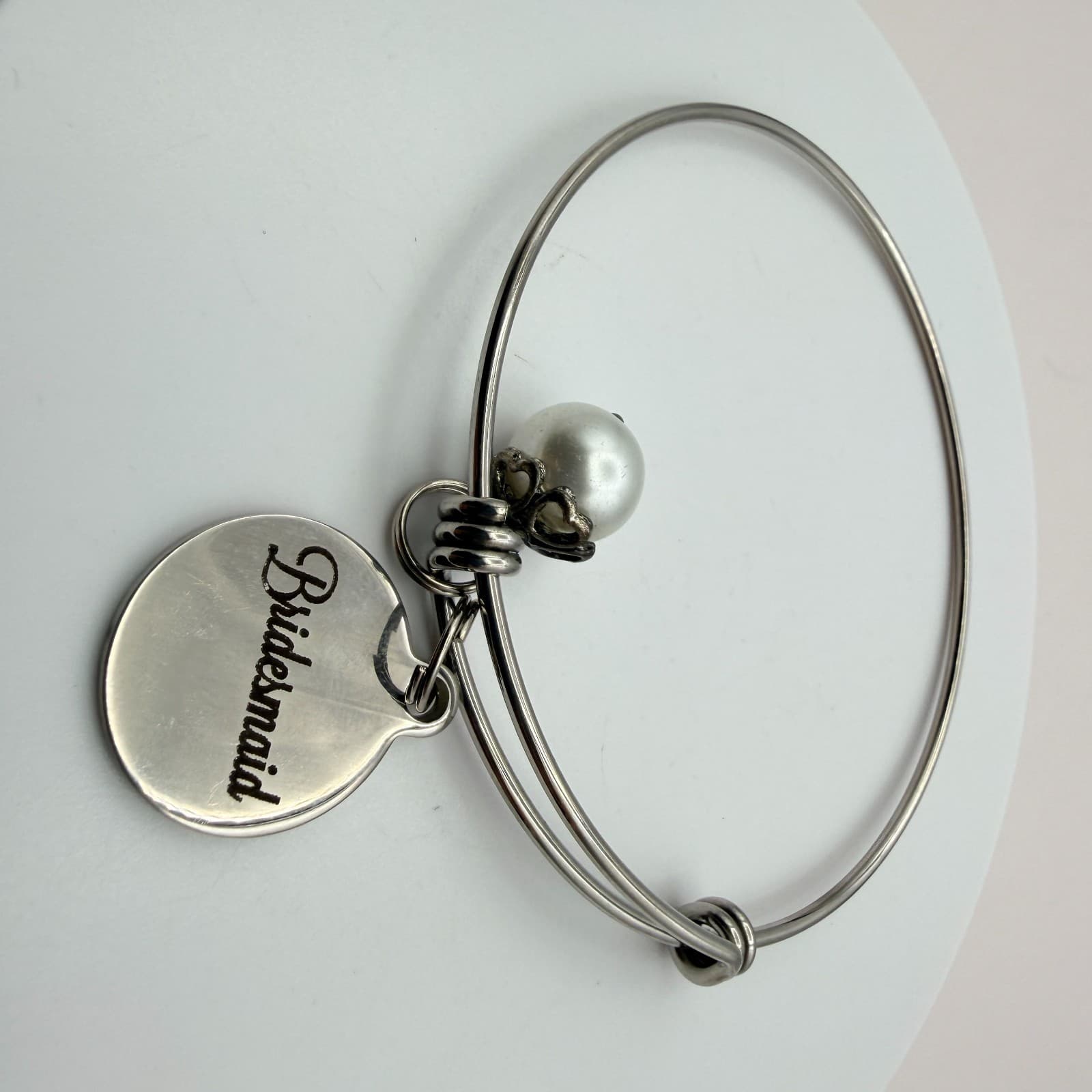 Vintage 90s Bridesmaid Silver Tone Expandable Bangle Bracelet Faux Pearl Charm - Thumbnail 4