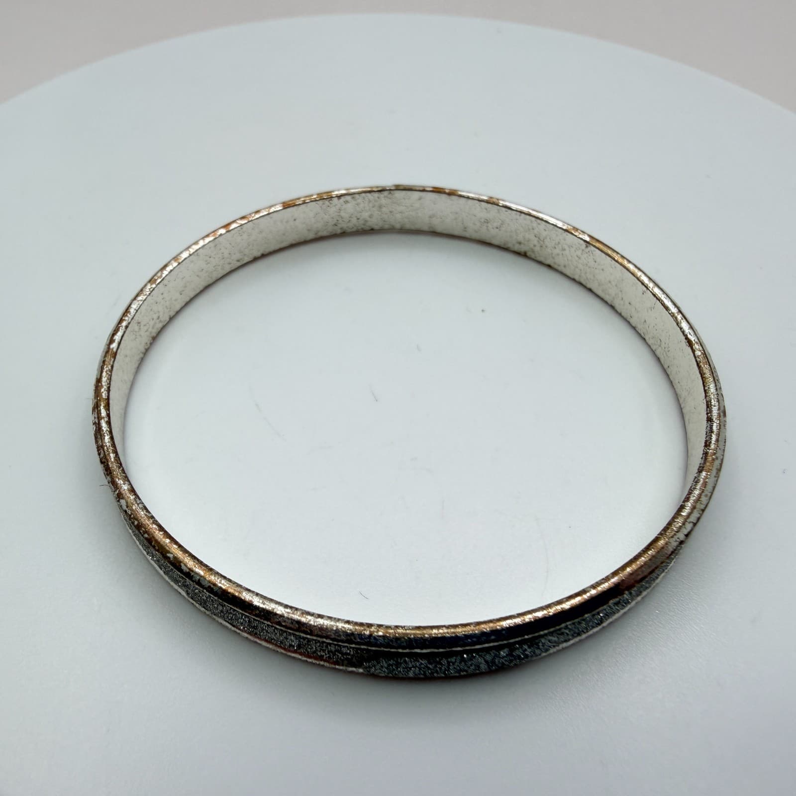 Vintage 90s Silver Tone Glitter Texture Bangle Bracelet Boho Minimalist Jewelry - Thumbnail 5