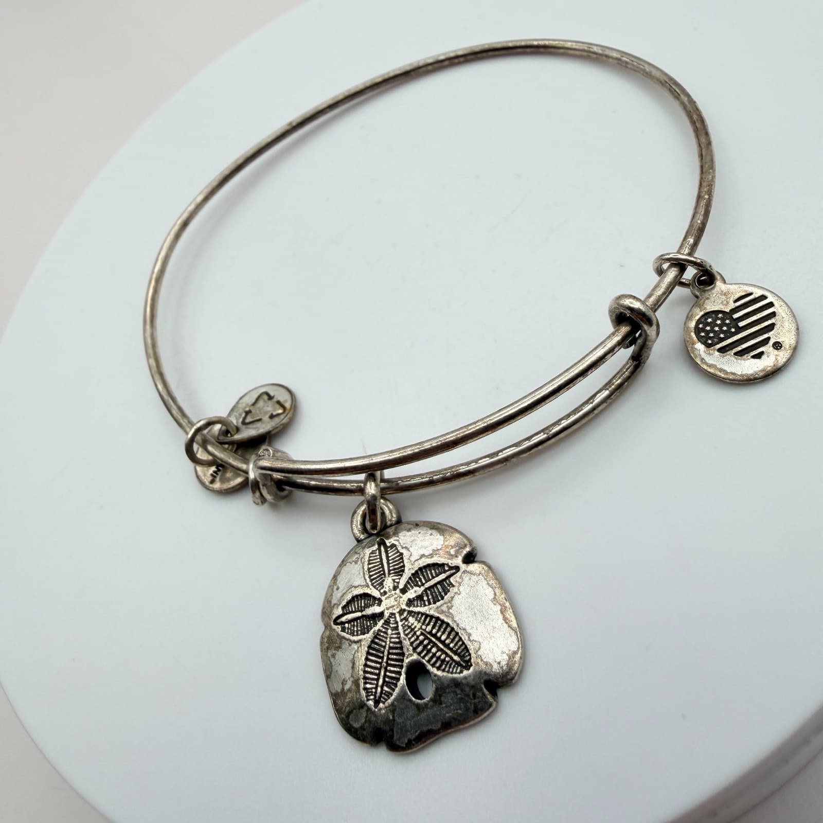 Vintage 90s Alex and Ani Sand Dollar Bangle Bracelet Silver Tone Coastal Jewelry - Thumbnail 5