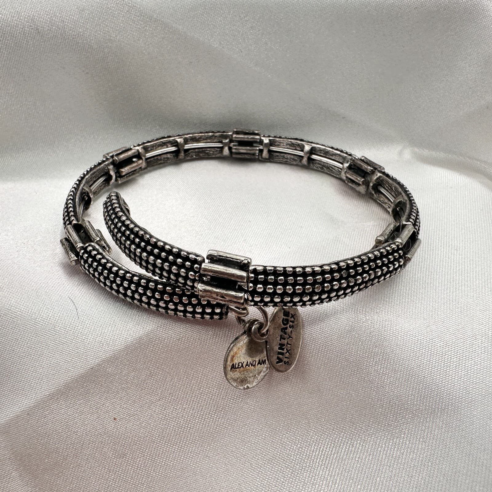 Vintage 60s Alex and Ani Silver tone Textured Bangle Bracelet Fashion Jewelry - Thumbnail 4