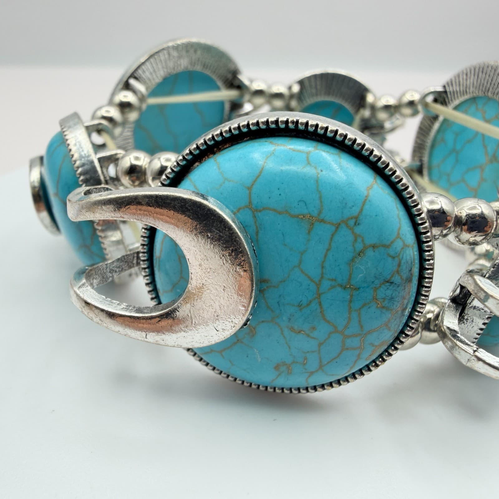 Vintage 90s Silver Tone Blue Faux Turquoise Statement Stretch Bracelet Boho - Thumbnail 4