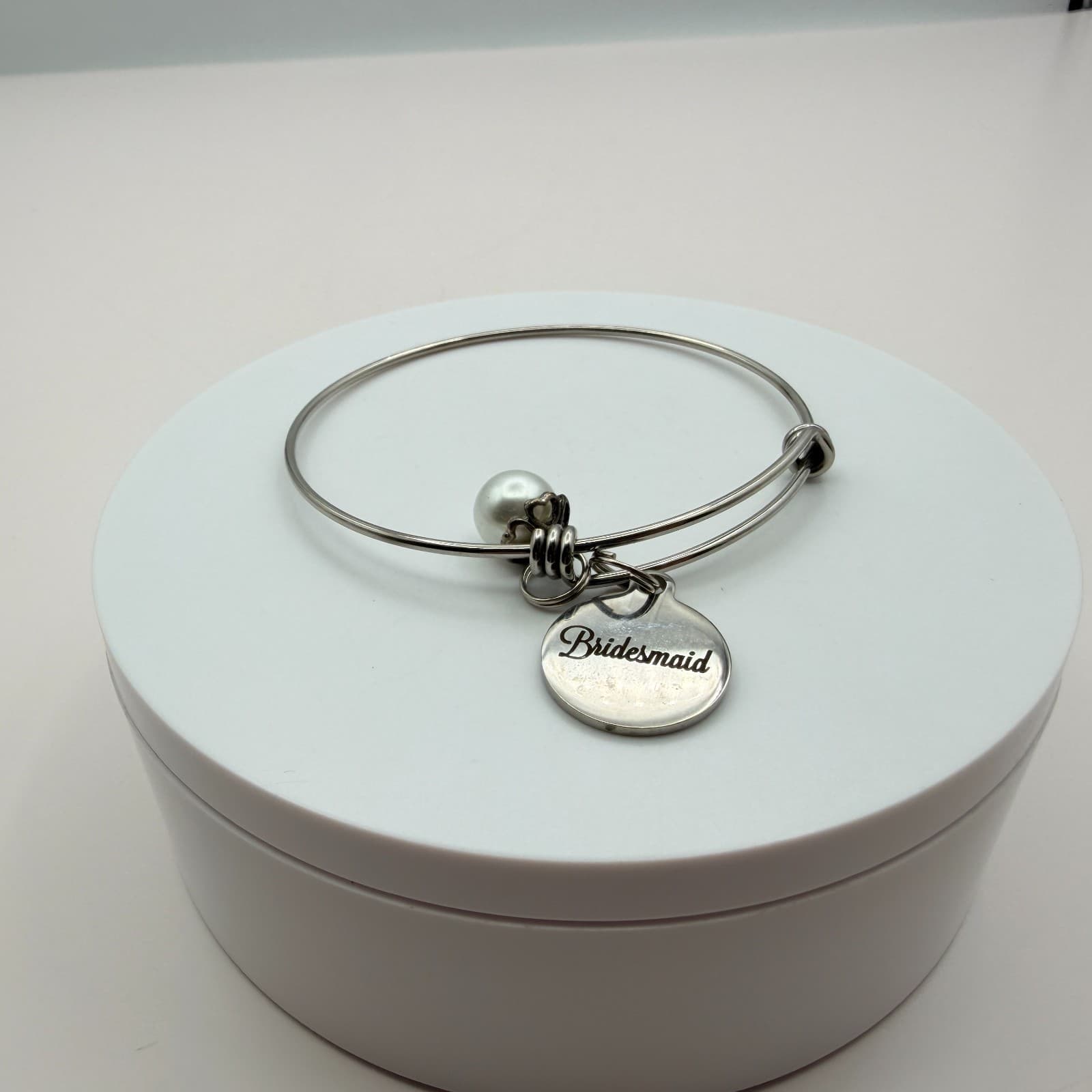 Vintage 90s Bridesmaid Silver Tone Expandable Bangle Bracelet Faux Pearl Charm - Thumbnail 6