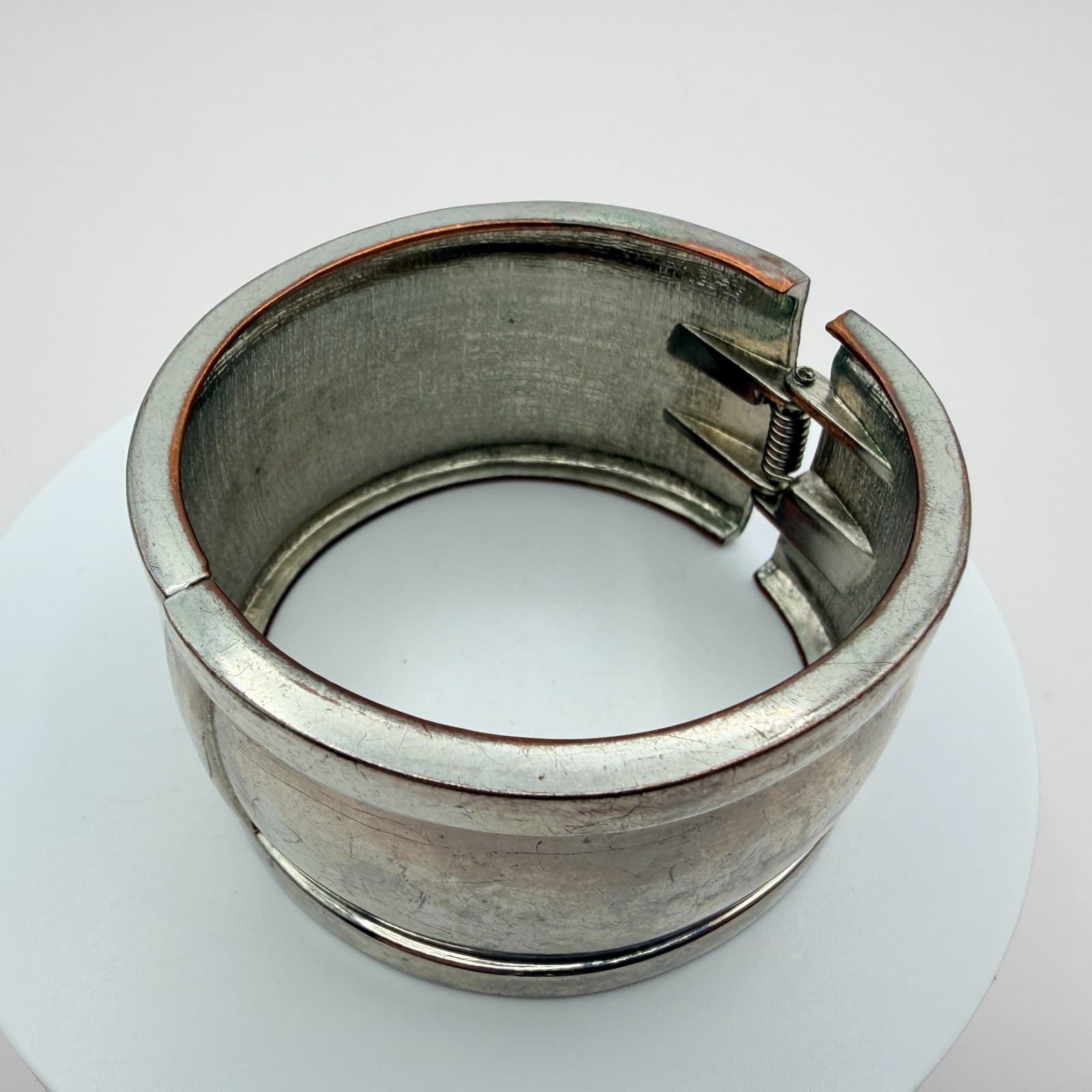 Vintage 90s Silver Tone Wide Cuff Bracelet Minimalist Women's Classic Jewelry - Thumbnail 3