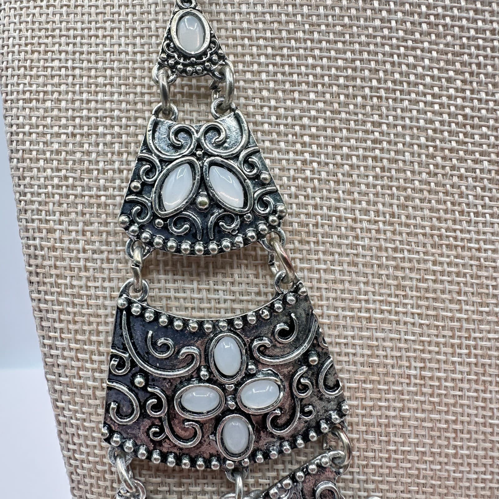 Vintage 80s Boho Tribal Necklace Silver Tone White Stone Coin Dangle - Thumbnail 4