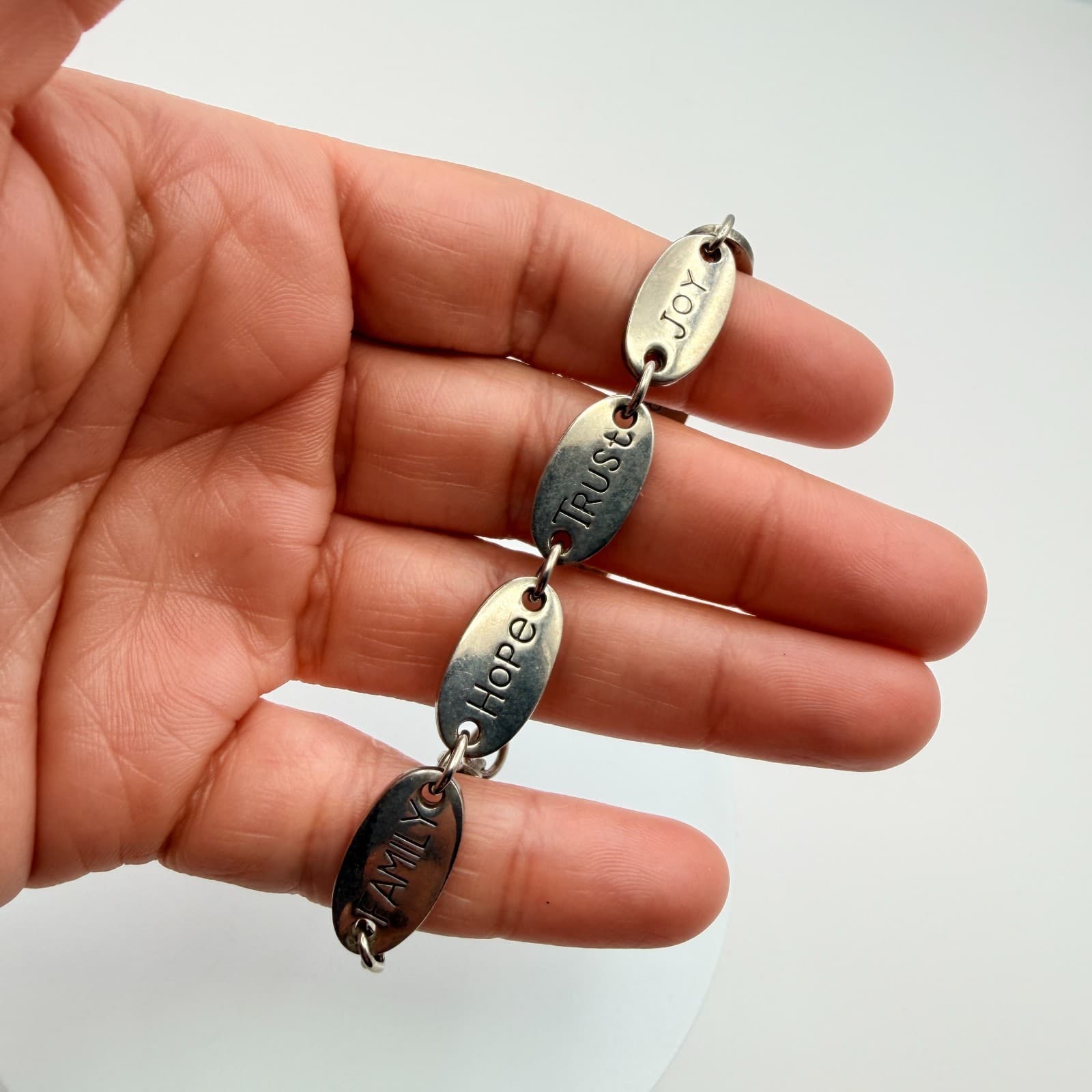 Vintage 90s Silver Tone Inspirational Message Oval Link Bracelet Fashion Jewelry - Thumbnail 8