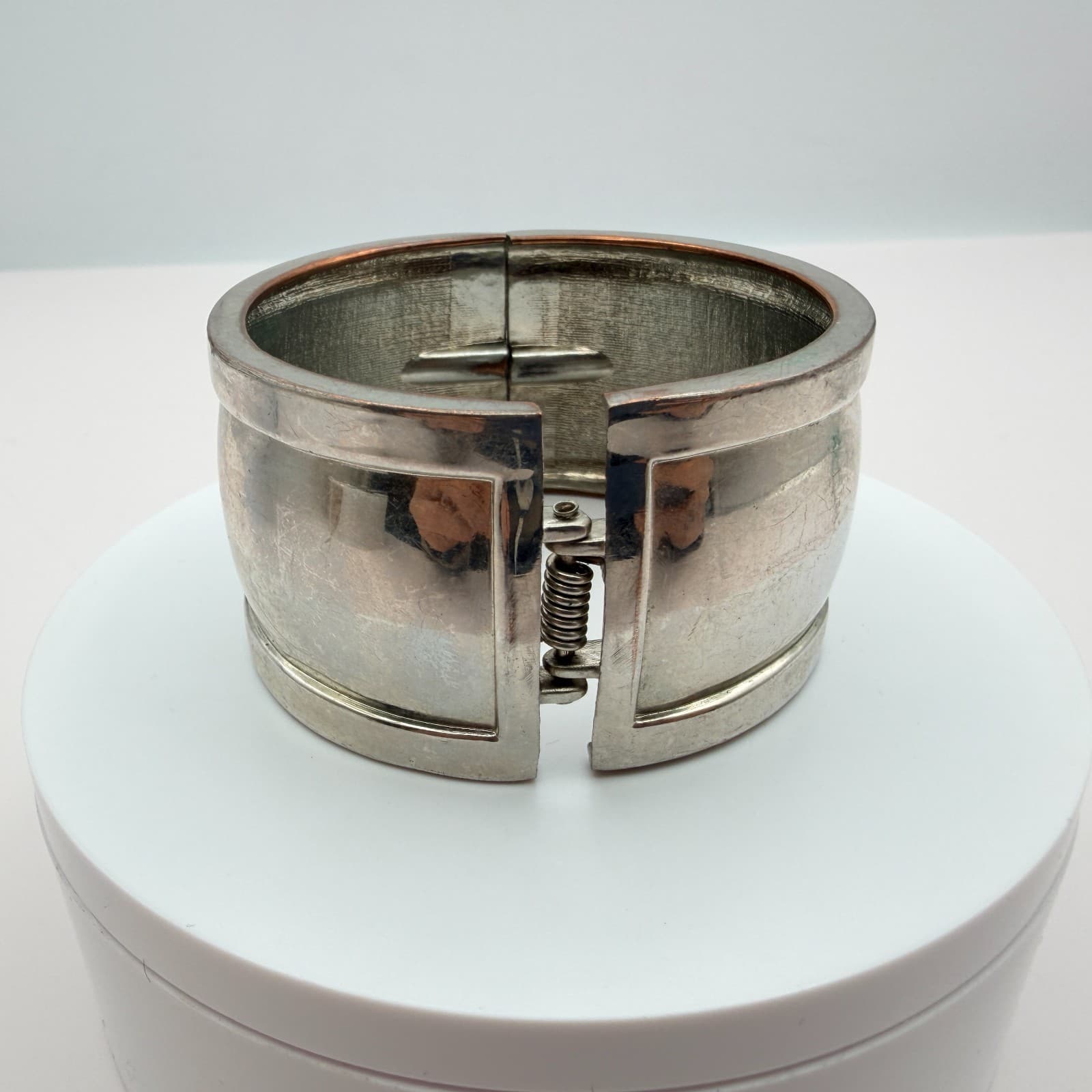 Vintage 90s Silver Tone Wide Cuff Bracelet Minimalist Women's Classic Jewelry - Thumbnail 5