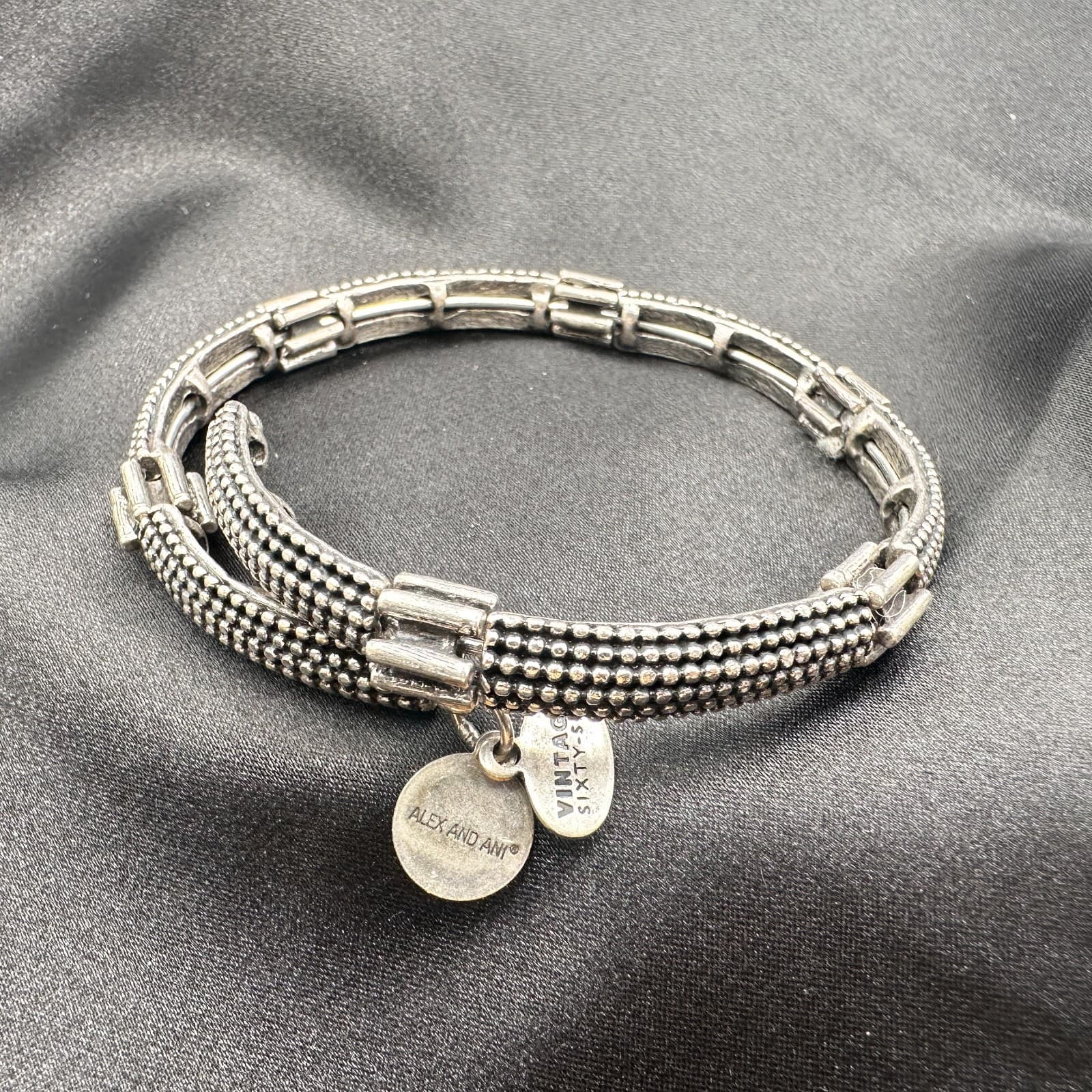 Vintage 60s Alex and Ani Silver tone Textured Bangle Bracelet Fashion Jewelry - Thumbnail 3