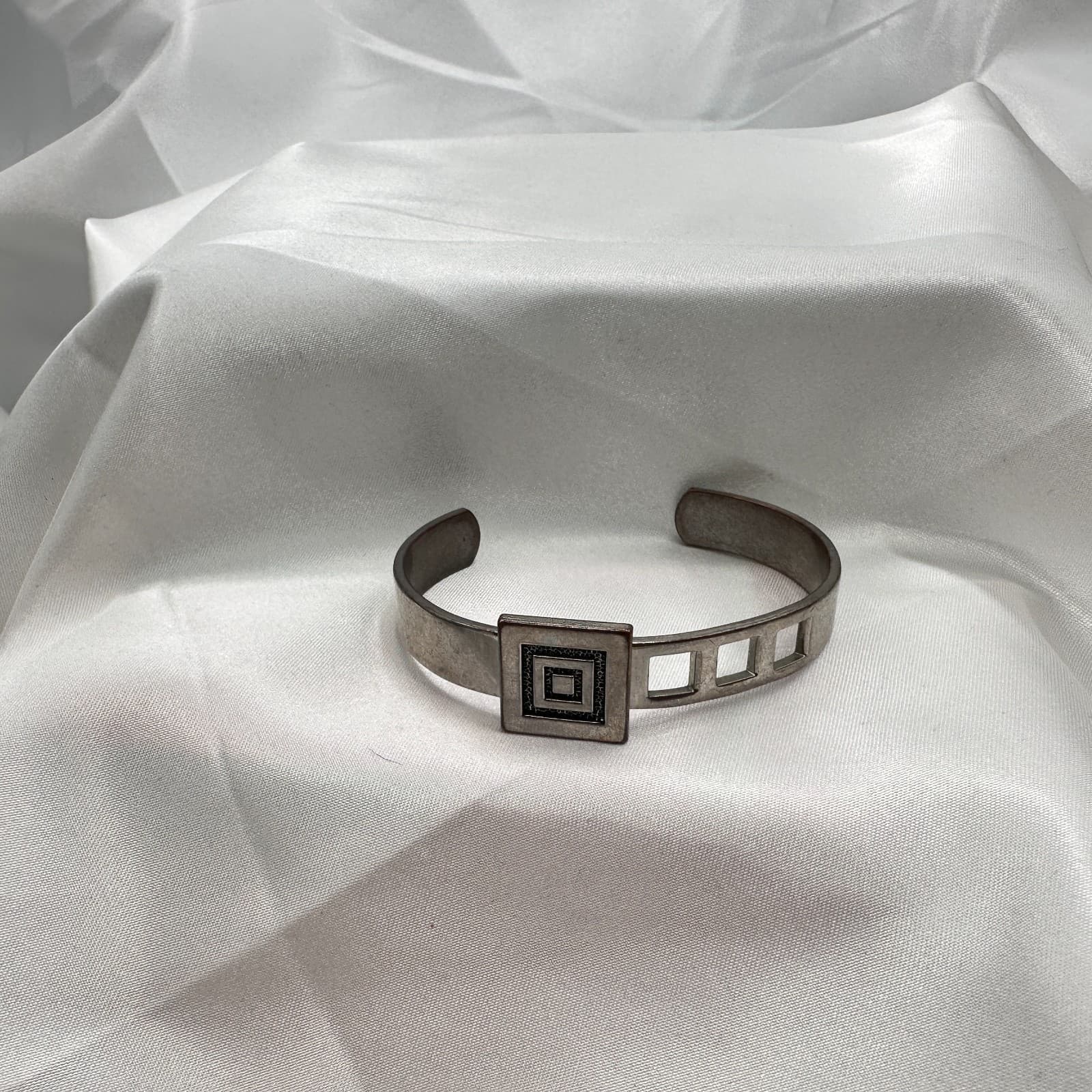 Vintage 90s Silver Tone Geometric Square Cuff Bracelet Modernist Boho Jewelry - Thumbnail 4