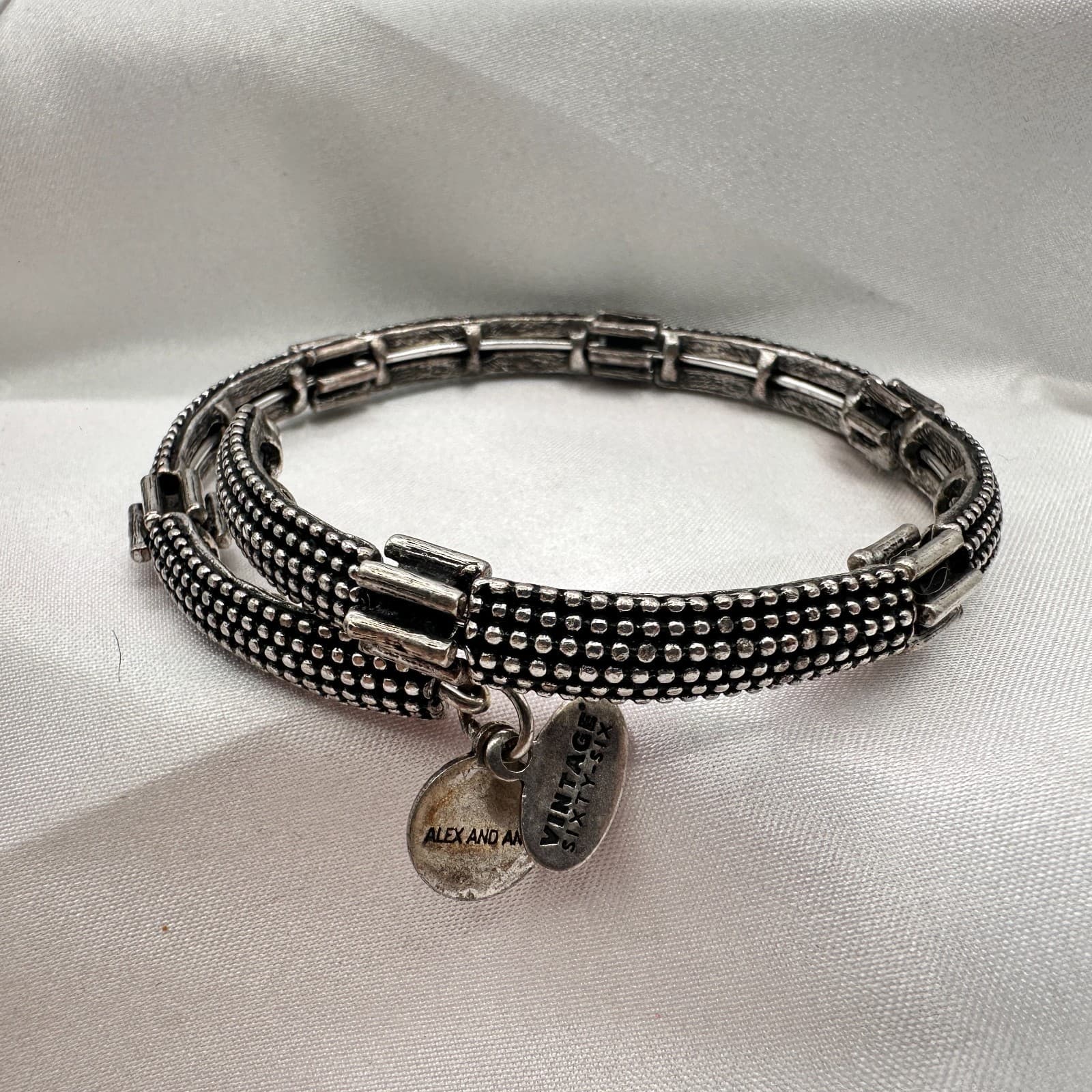 Vintage 60s Alex and Ani Silver tone Textured Bangle Bracelet Fashion Jewelry - Thumbnail 5