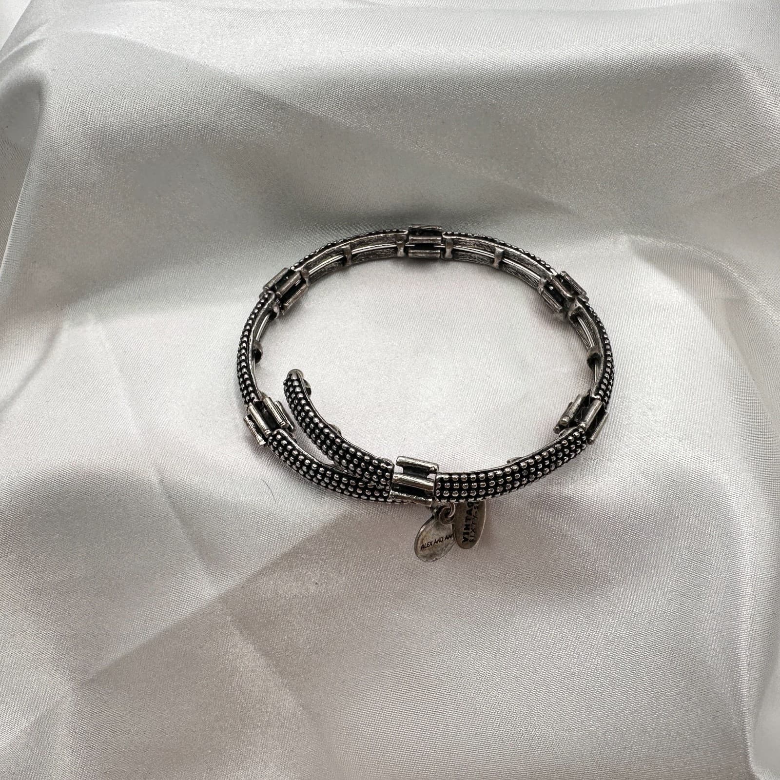 Vintage 60s Alex and Ani Silver tone Textured Bangle Bracelet Fashion Jewelry - Thumbnail 2