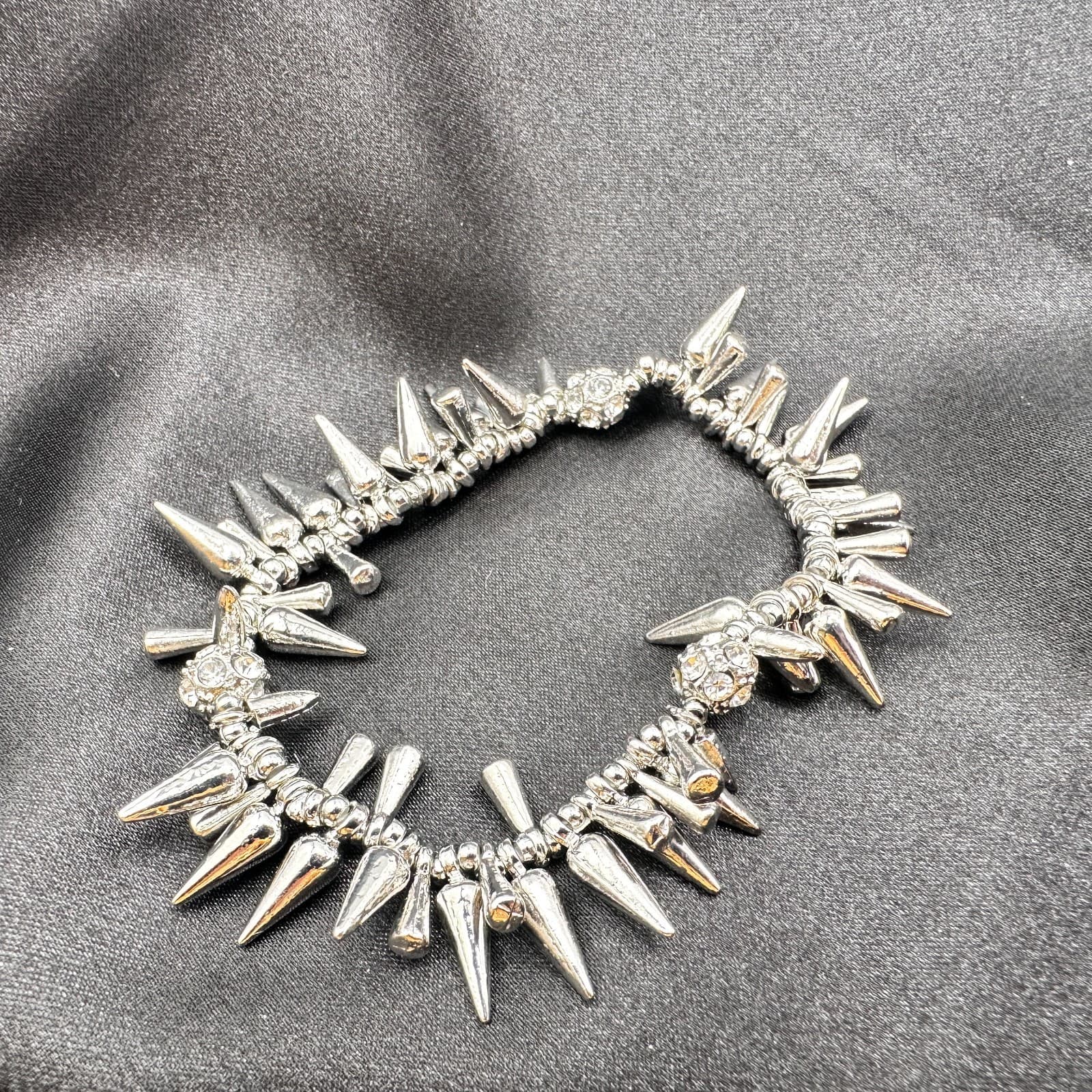 Vintage 90s Silver Tone Spike Charm Bracelet Clear Glass Stretch Punk Fashion - Thumbnail 3