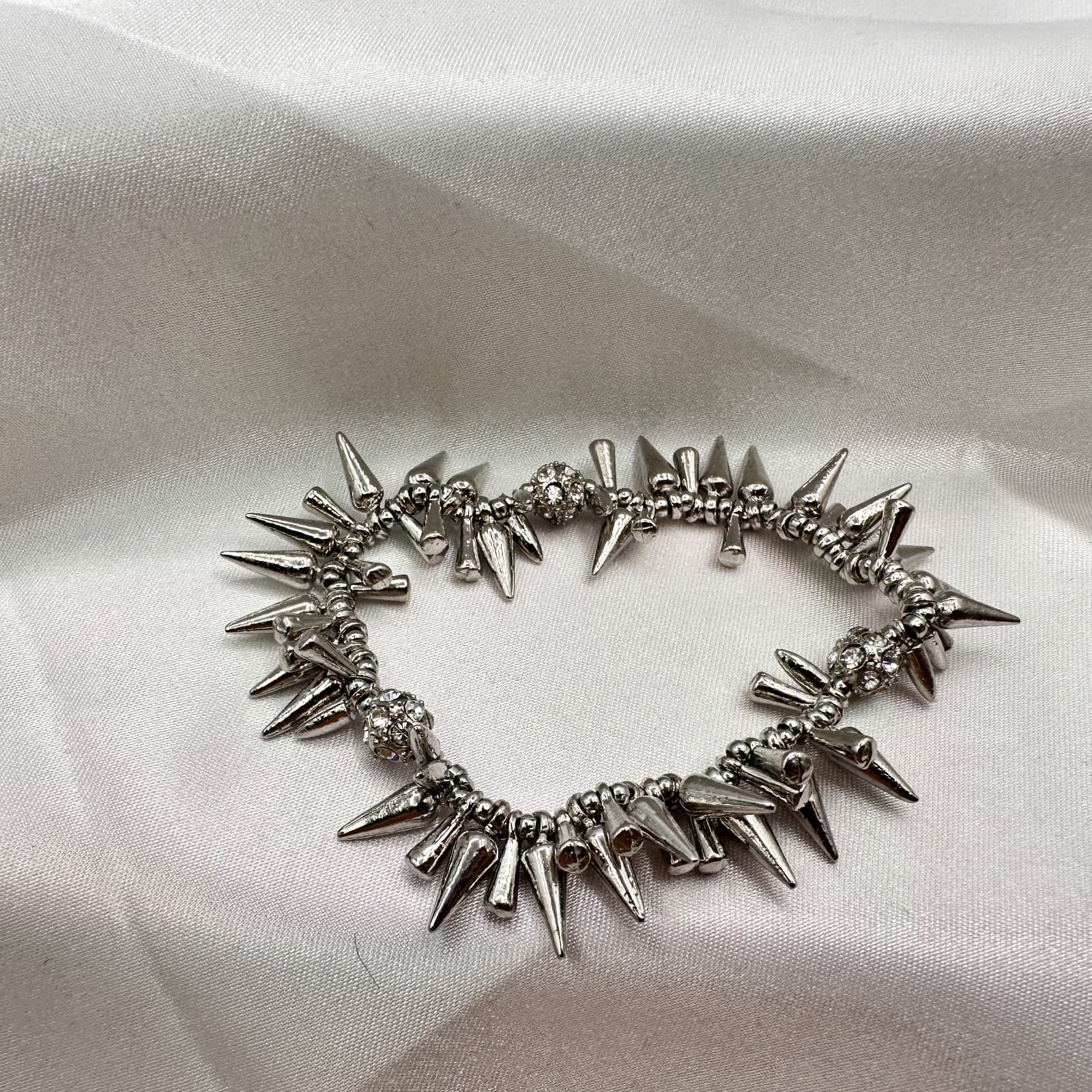 Vintage 90s Silver Tone Spike Charm Bracelet Clear Glass Stretch Punk Fashion - Thumbnail 4