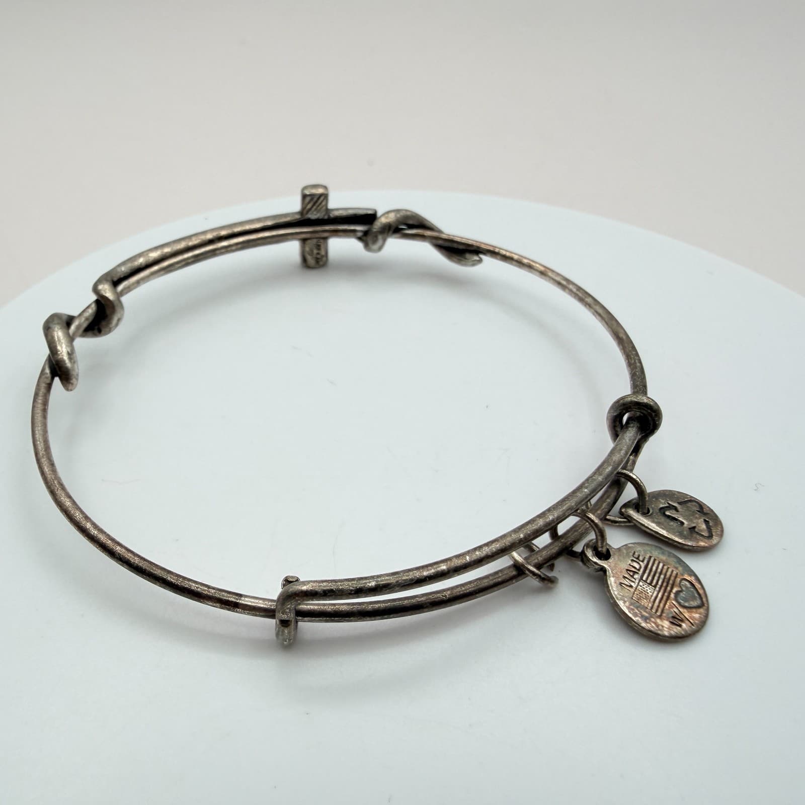 Vintage Y2K Cross Religious Charm Bangle Bracelet Women's Classic Jewelry - Thumbnail 6