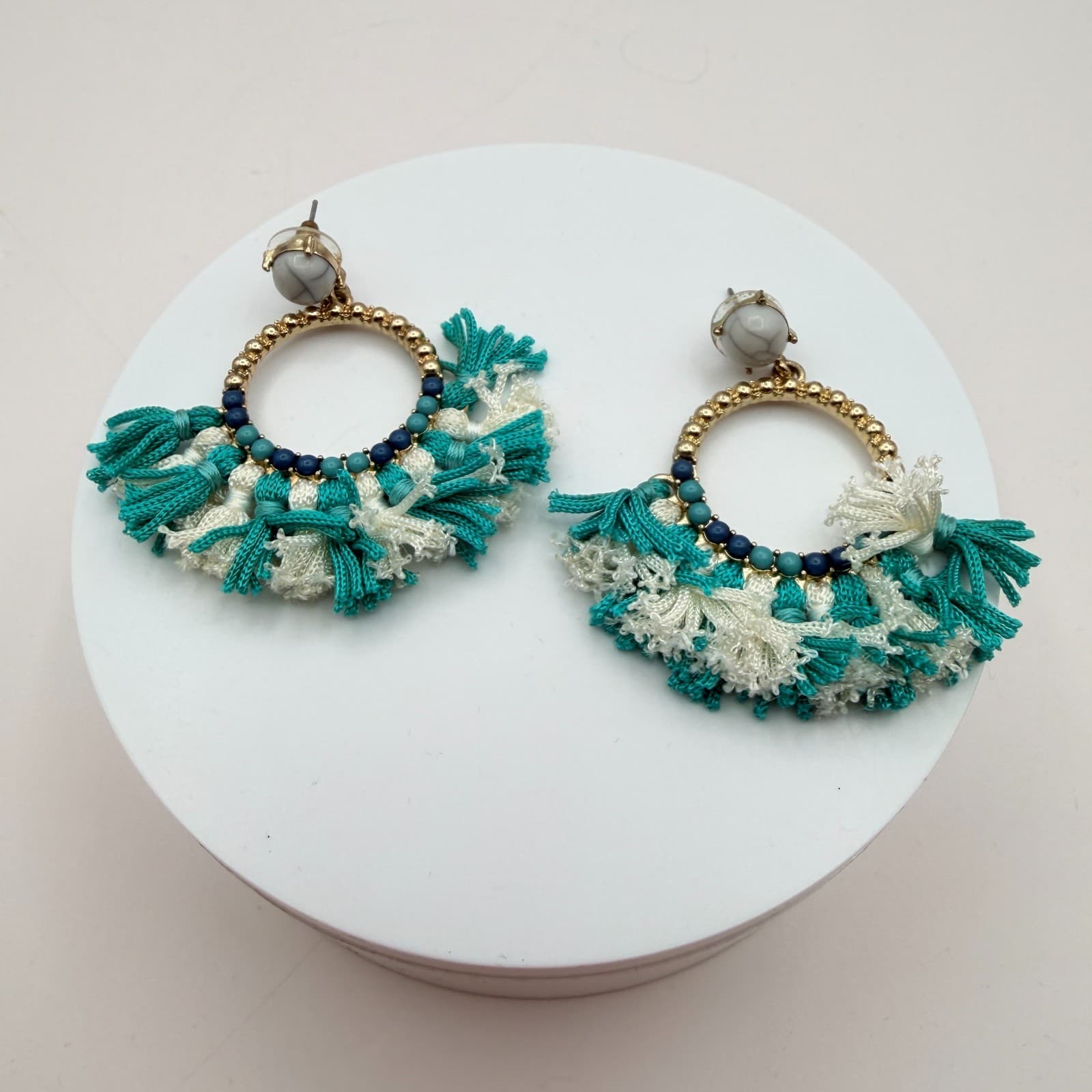 Vintage Y2K Gold Tone Tassel Hoop Earrings Beaded Women's Classic Jewelry - Thumbnail 2