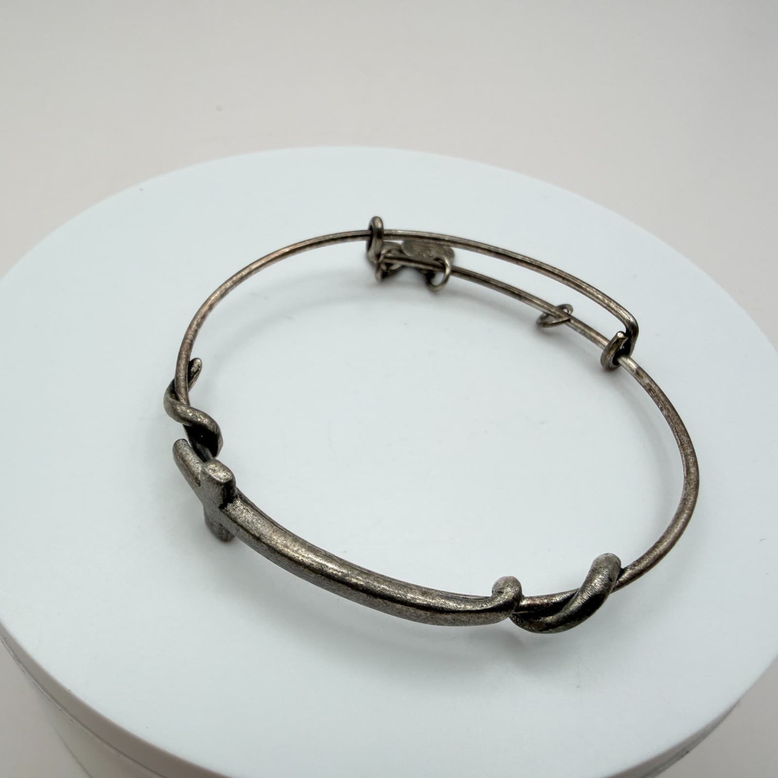 Vintage Y2K Cross Religious Charm Bangle Bracelet Women's Classic Jewelry - Thumbnail 5