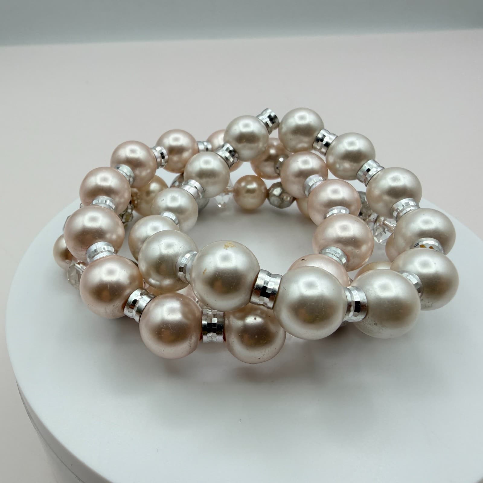 Vintage Y2K Silver Tone Faux Pearl Stretch Beaded Bracelet Women's Jewelry - Thumbnail 3