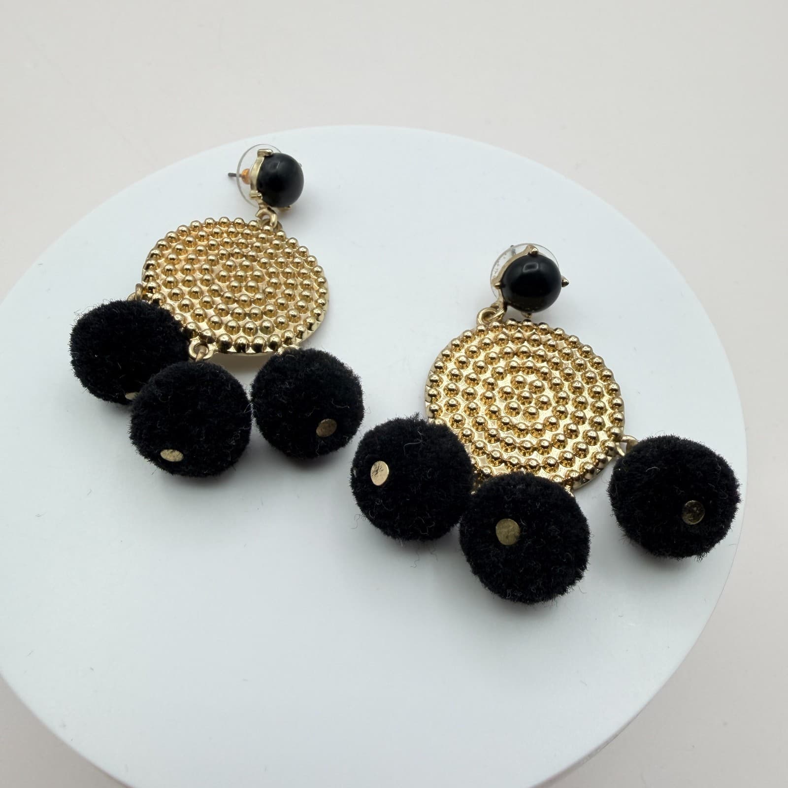 Vintage Y2K Gold Tone Black Pom Beaded Dangle Earrings Textured Disk Jewelry - Image 1