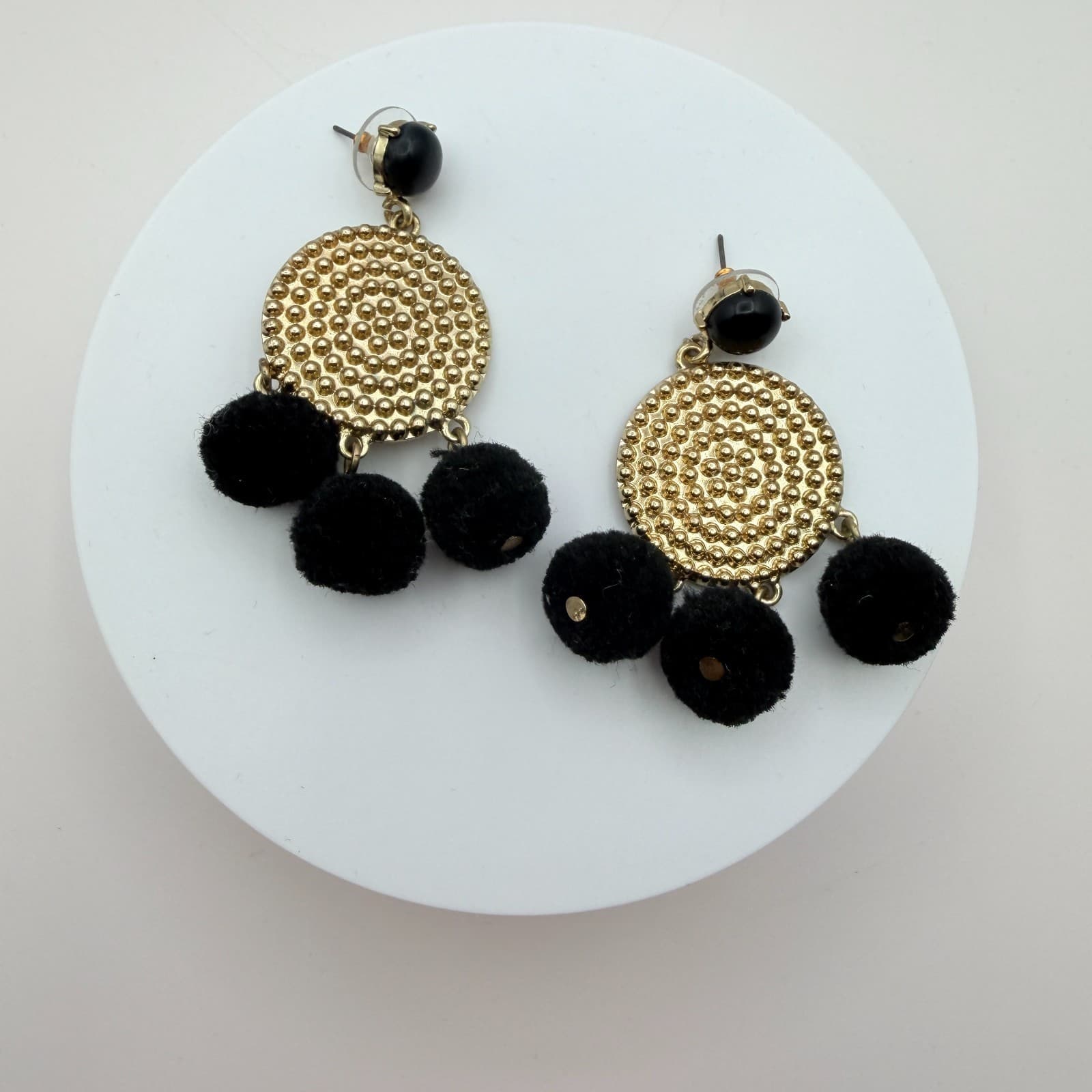 Vintage Y2K Gold Tone Black Pom Beaded Dangle Earrings Textured Disk Jewelry - Thumbnail 3