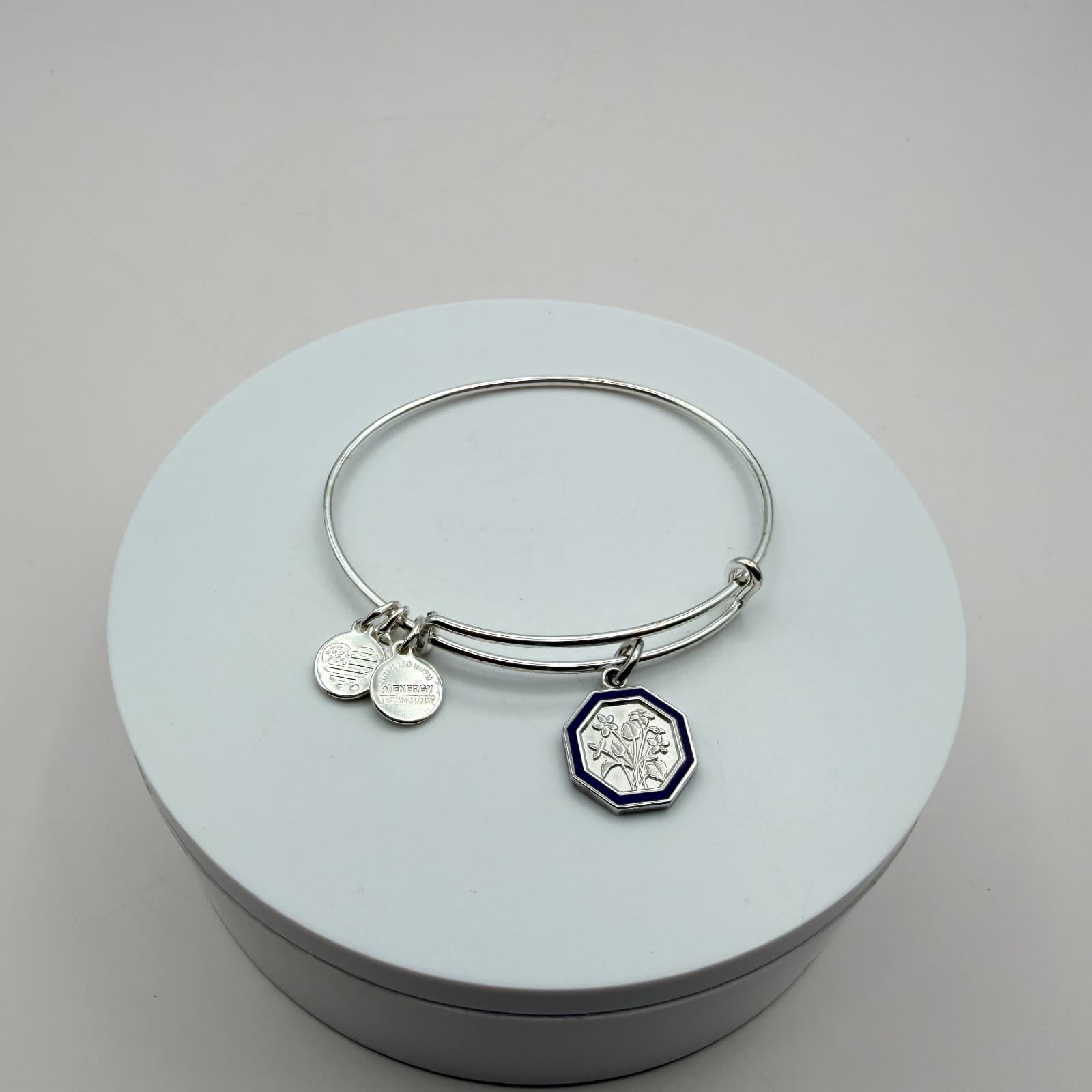 Vintage Y2K Alex Ani Silver Tone Expandable Bangle Floral Octagon Charm Jewelry - Thumbnail 5