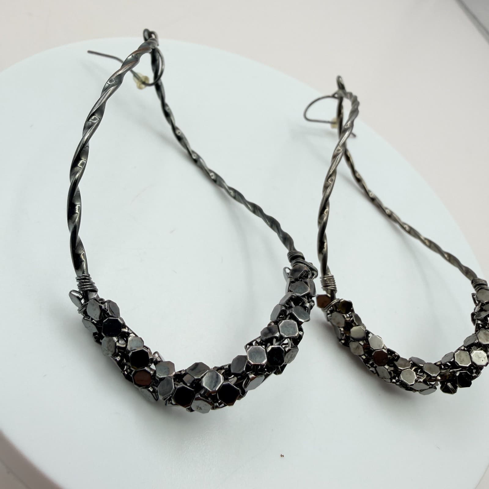 Vintage Y2K Gunmetal Tone Teardrop Hoop Earrings Women's Classic Jewelry - Thumbnail 4