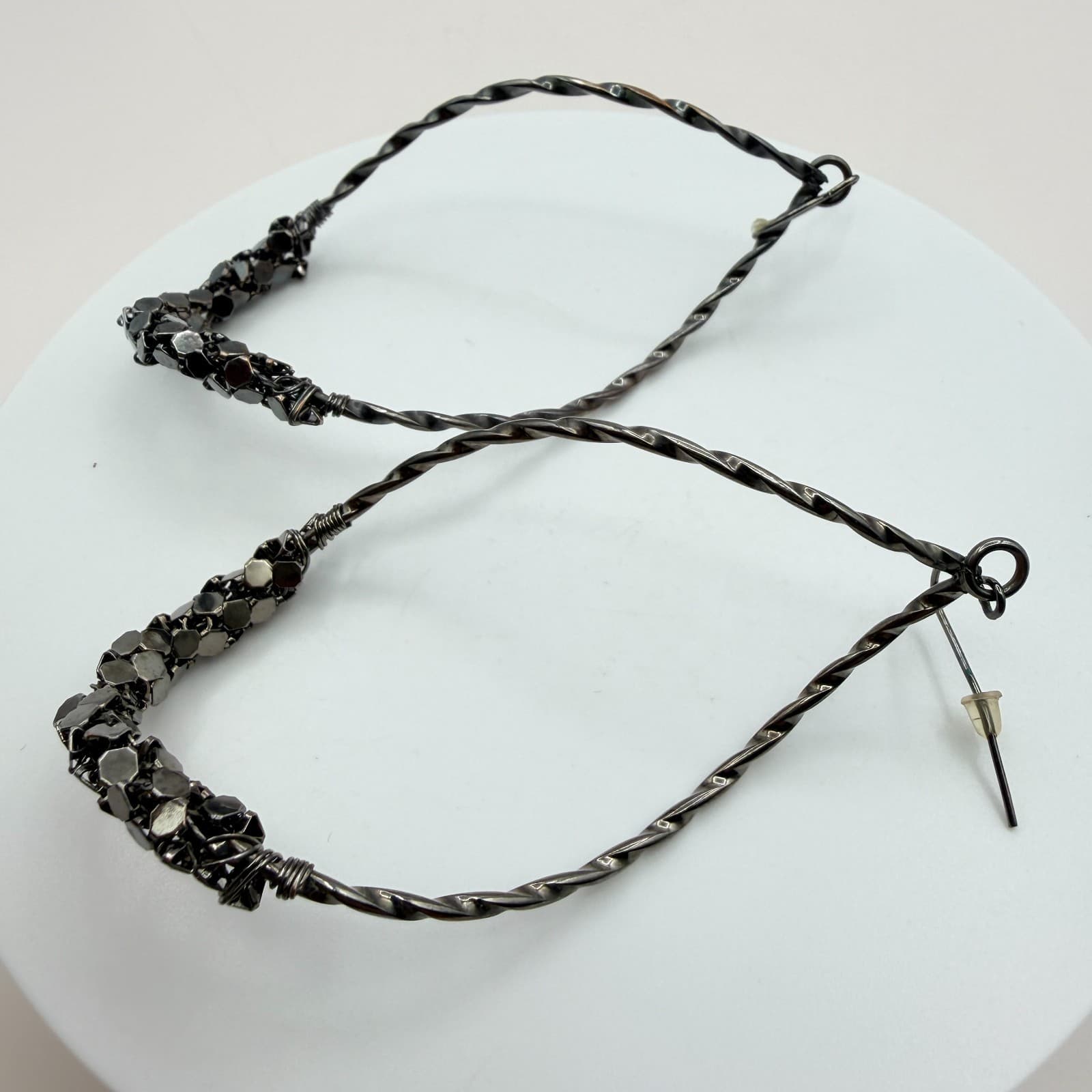 Vintage Y2K Gunmetal Tone Teardrop Hoop Earrings Women's Classic Jewelry - Thumbnail 5