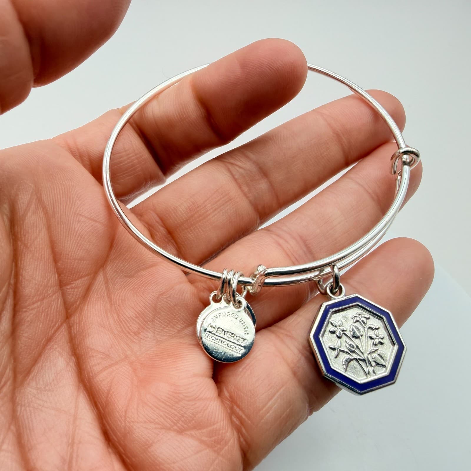 Vintage Y2K Alex Ani Silver Tone Expandable Bangle Floral Octagon Charm Jewelry - Thumbnail 2