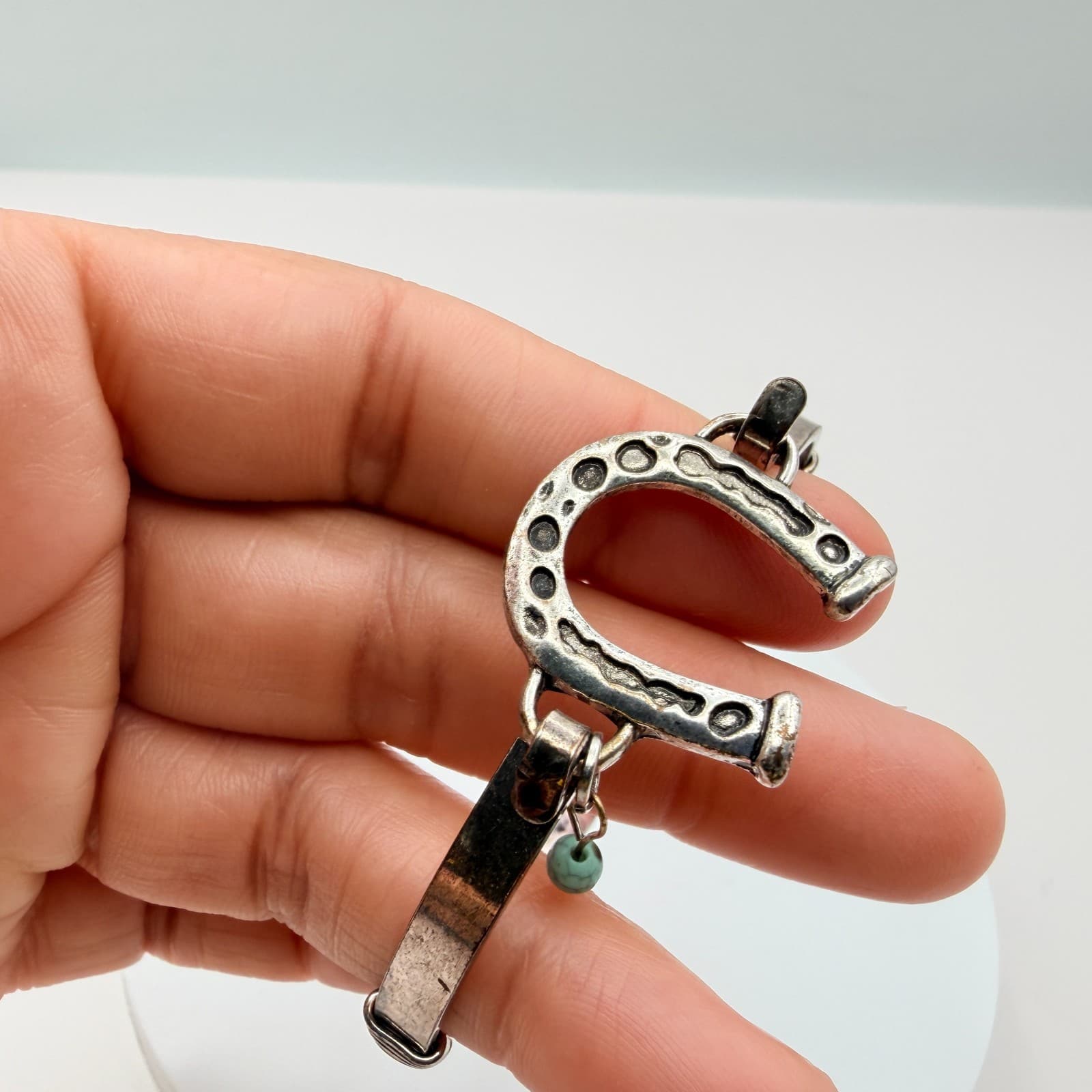 Vintage 90s Silver Tone Horseshoe Turquoise Bead Bangle Bracelet Women's Jewelry - Thumbnail 6
