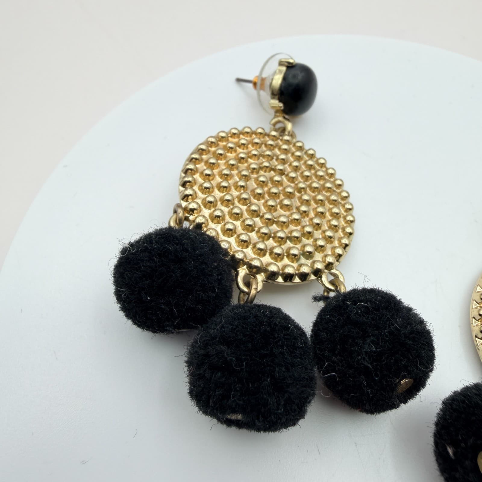 Vintage Y2K Gold Tone Black Pom Beaded Dangle Earrings Textured Disk Jewelry - Thumbnail 4