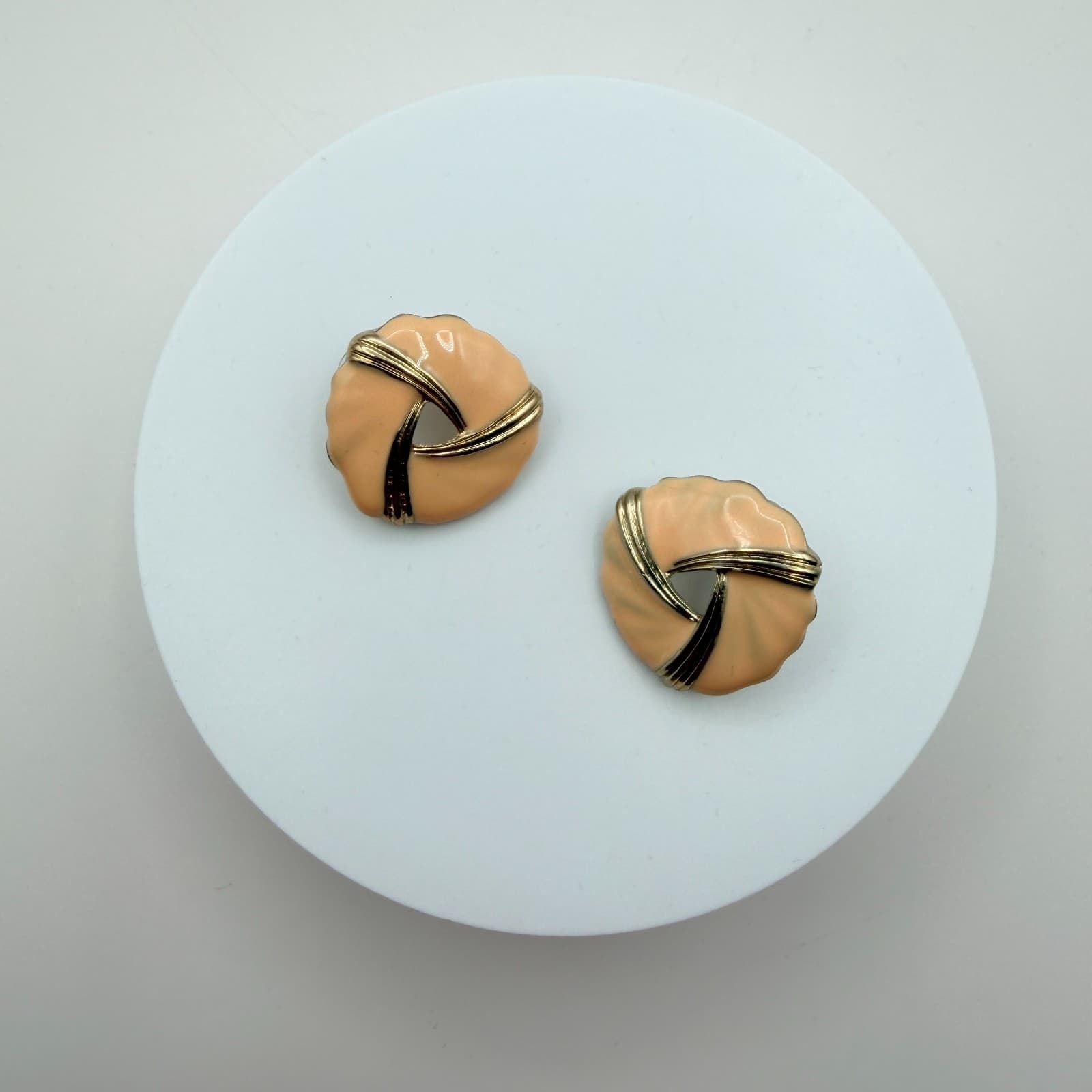 Vintage 80s Gold Tone Peach Enamel Studs Earrings Statement Women's Jewelry - Thumbnail 3