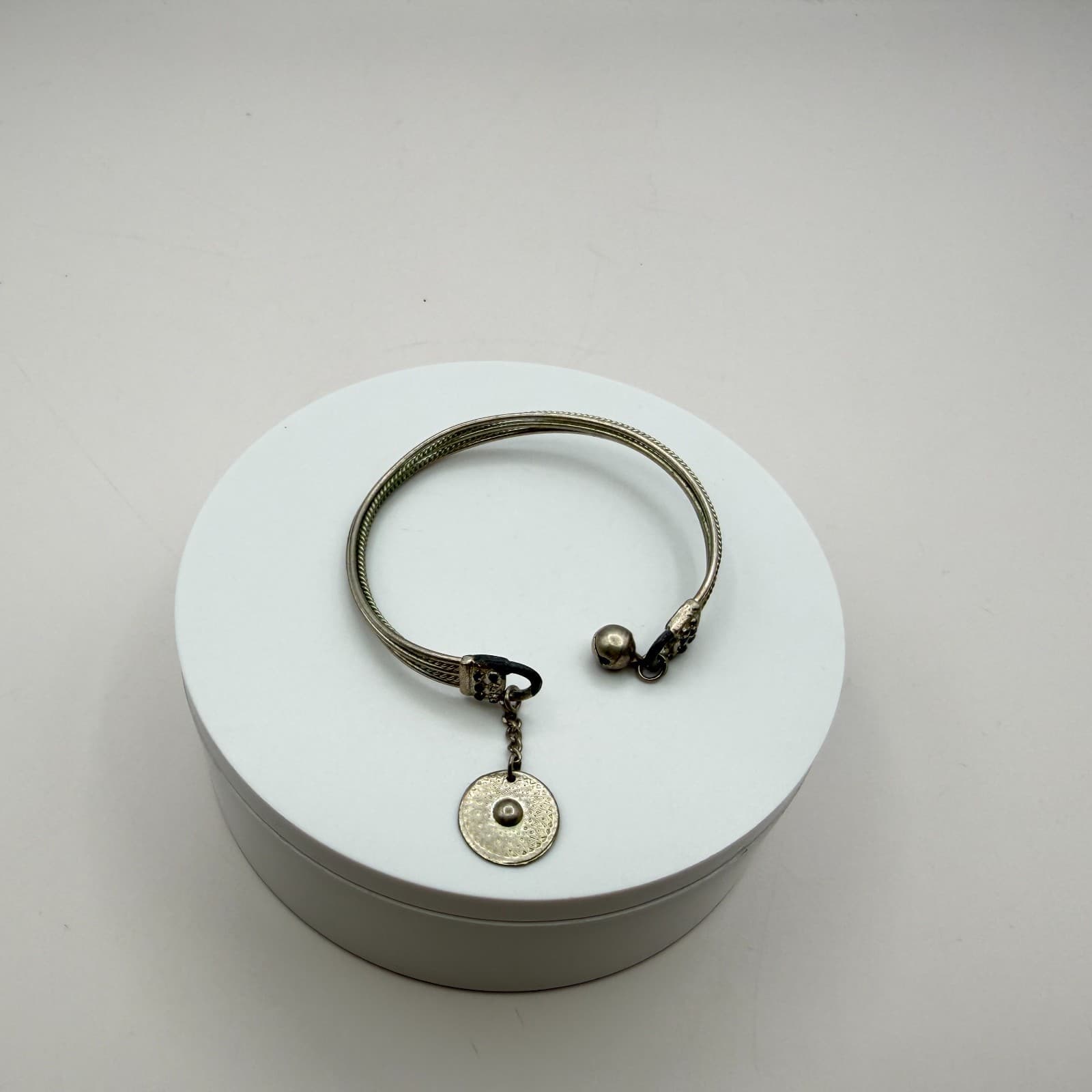 Vintage Y2K Silver Tone Bell Coin Charm Cuff Bracelet Boho Women's Jewelry - Thumbnail 7