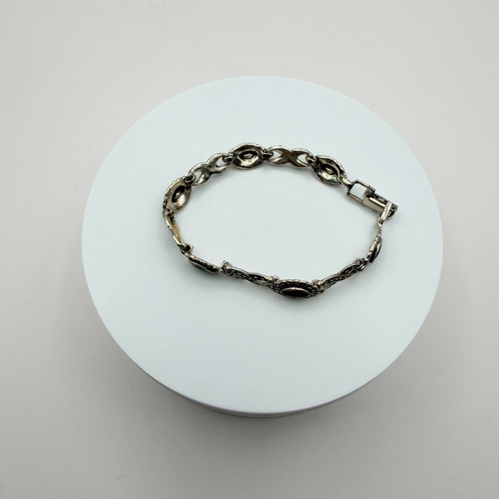 Vintage Y2K Silver Tone Marcasite Onyx Bracelet Retro Women's Classic Jewelry - Thumbnail 4