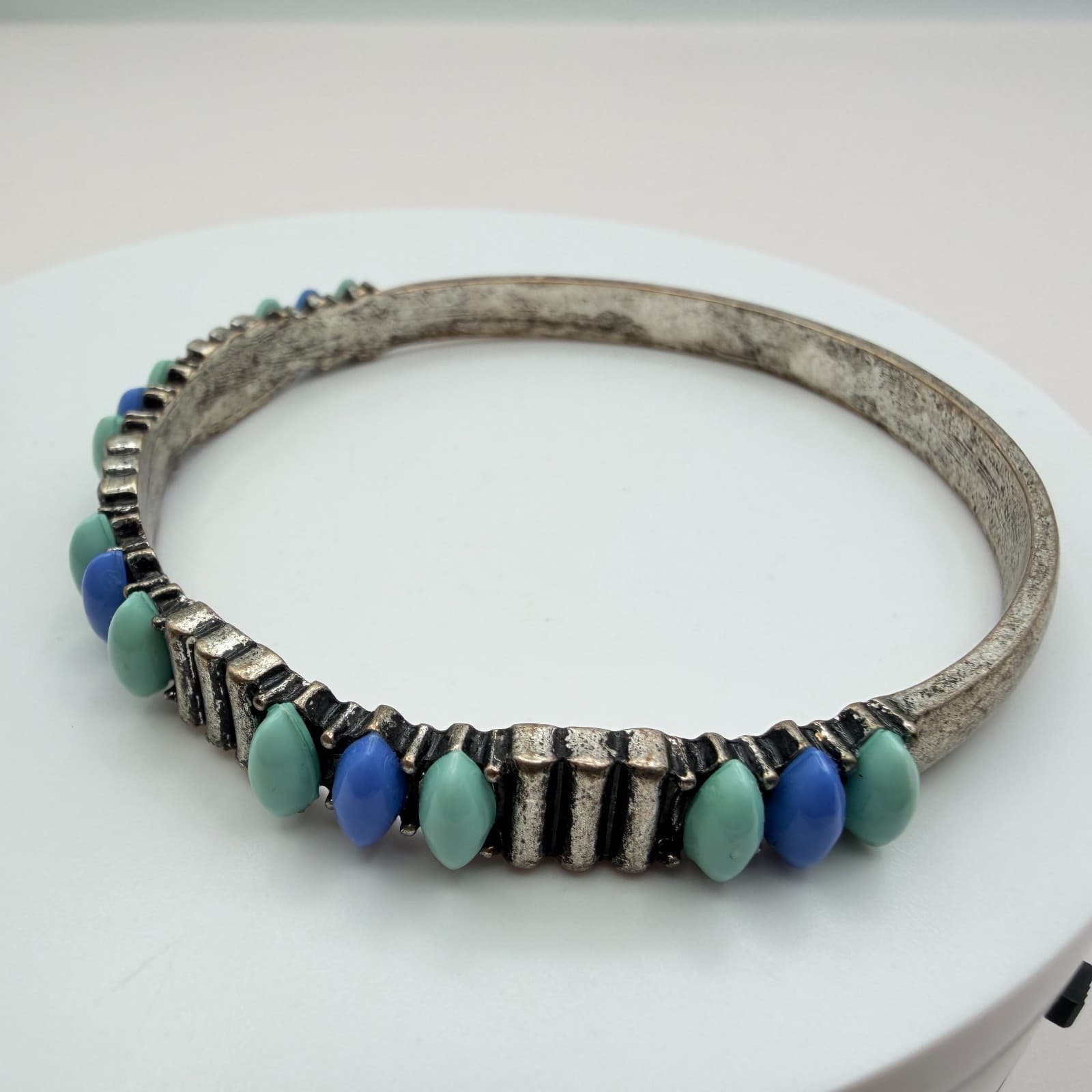 Vintage Y2K Silver Tone Beaded Bangle Bracelet Boho Women's Classic Jewelry - Image 1