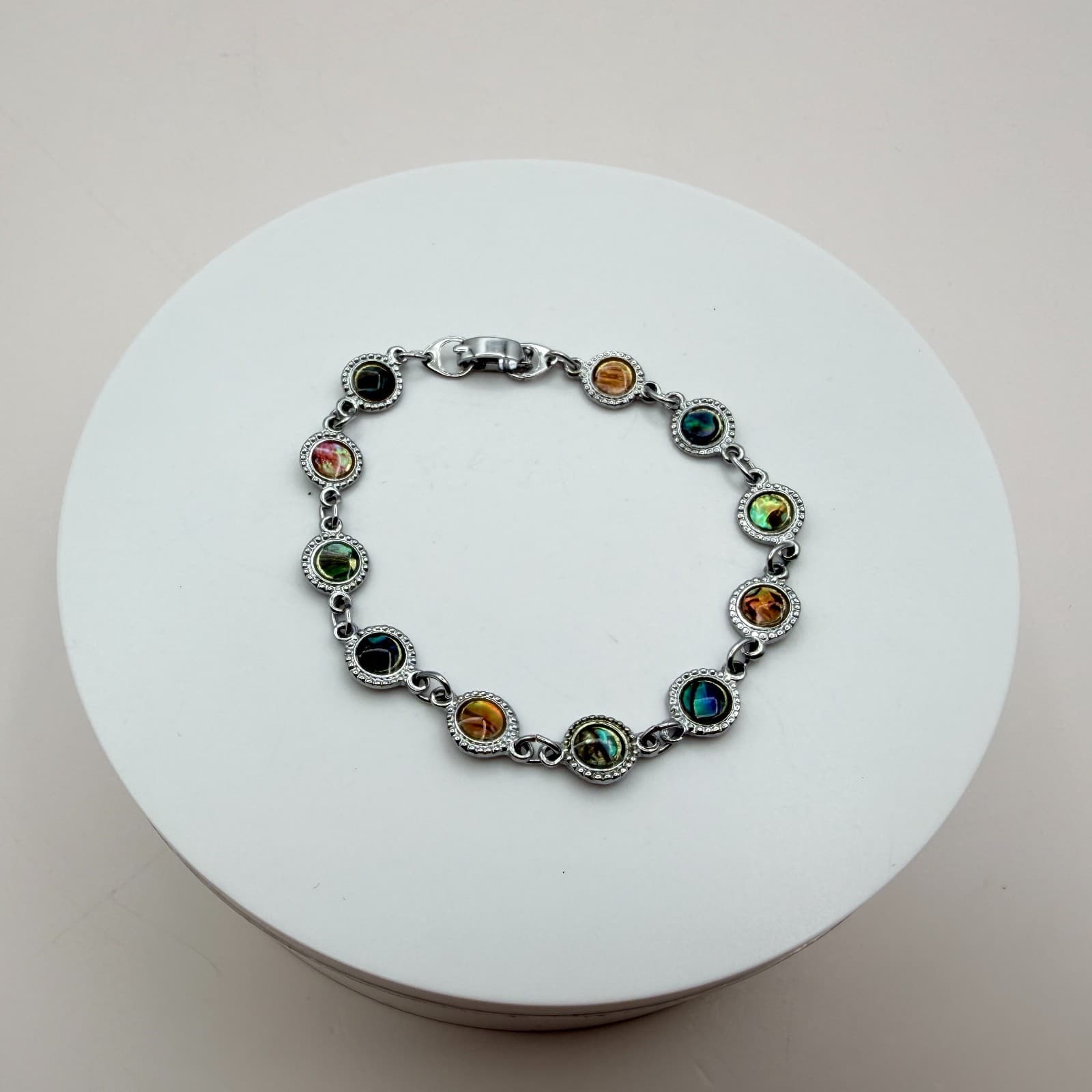 Vintage 90s Silver Tone Abalone Shell Bracelet Circular Links Coastal Jewelry - Thumbnail 7