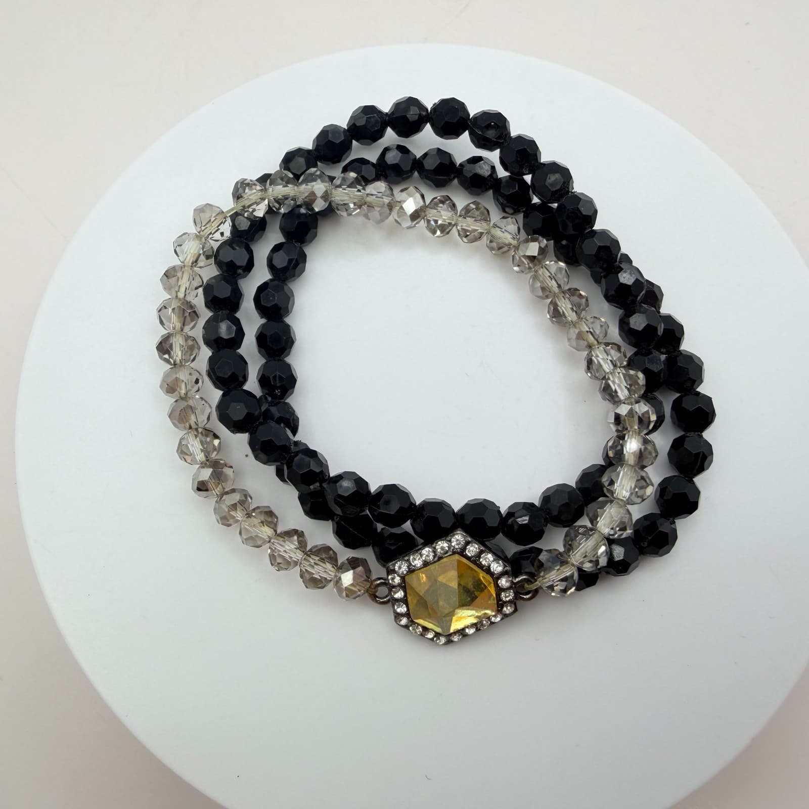Vintage Y2K Multi Strand Black Clear Bead Yellow Glass Stretch Bracelet Jewelry - Thumbnail 5
