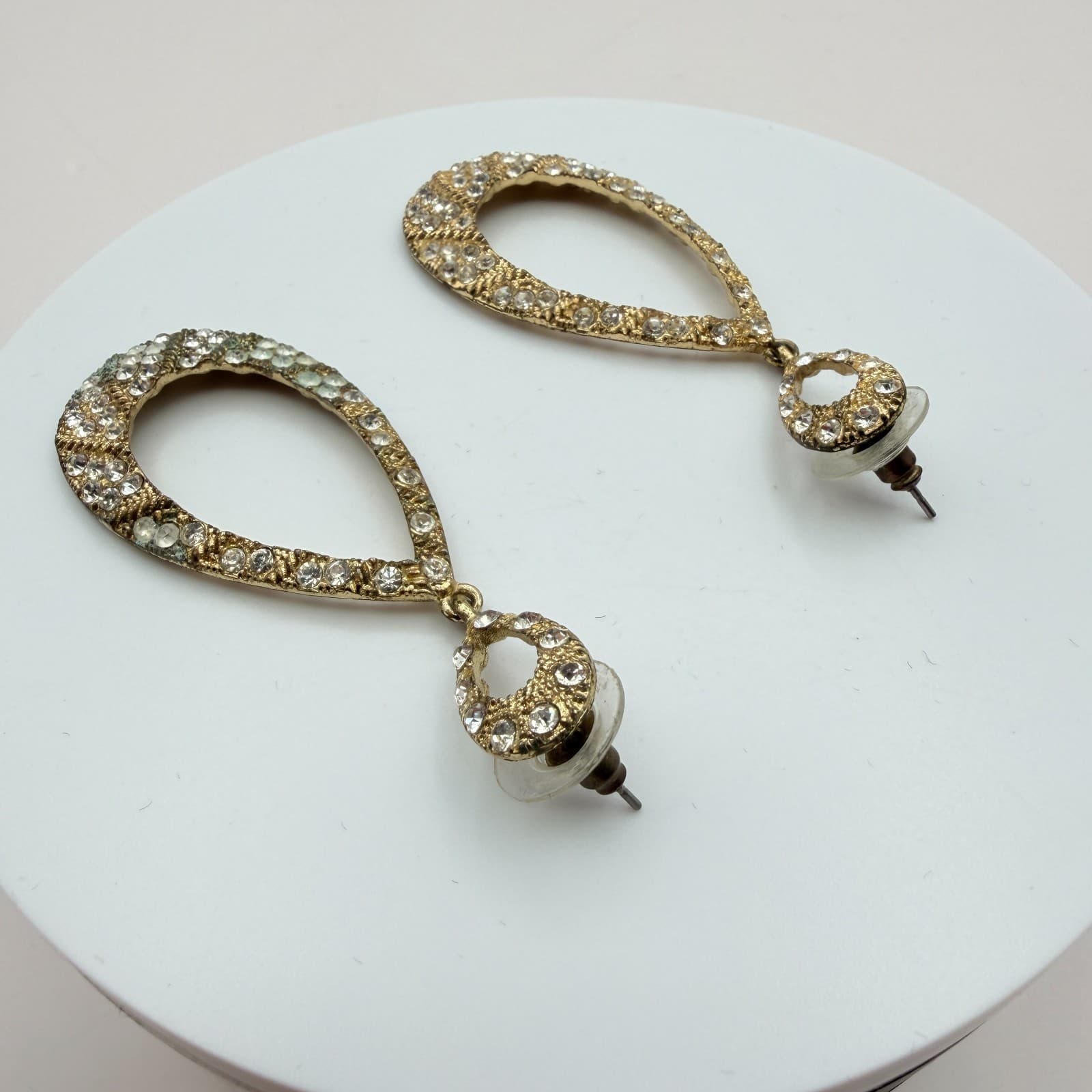 Vintage Y2K Gold Tone Teardrop Clear Rhinestone Dangle Earrings Women's Jewelry - Thumbnail 4