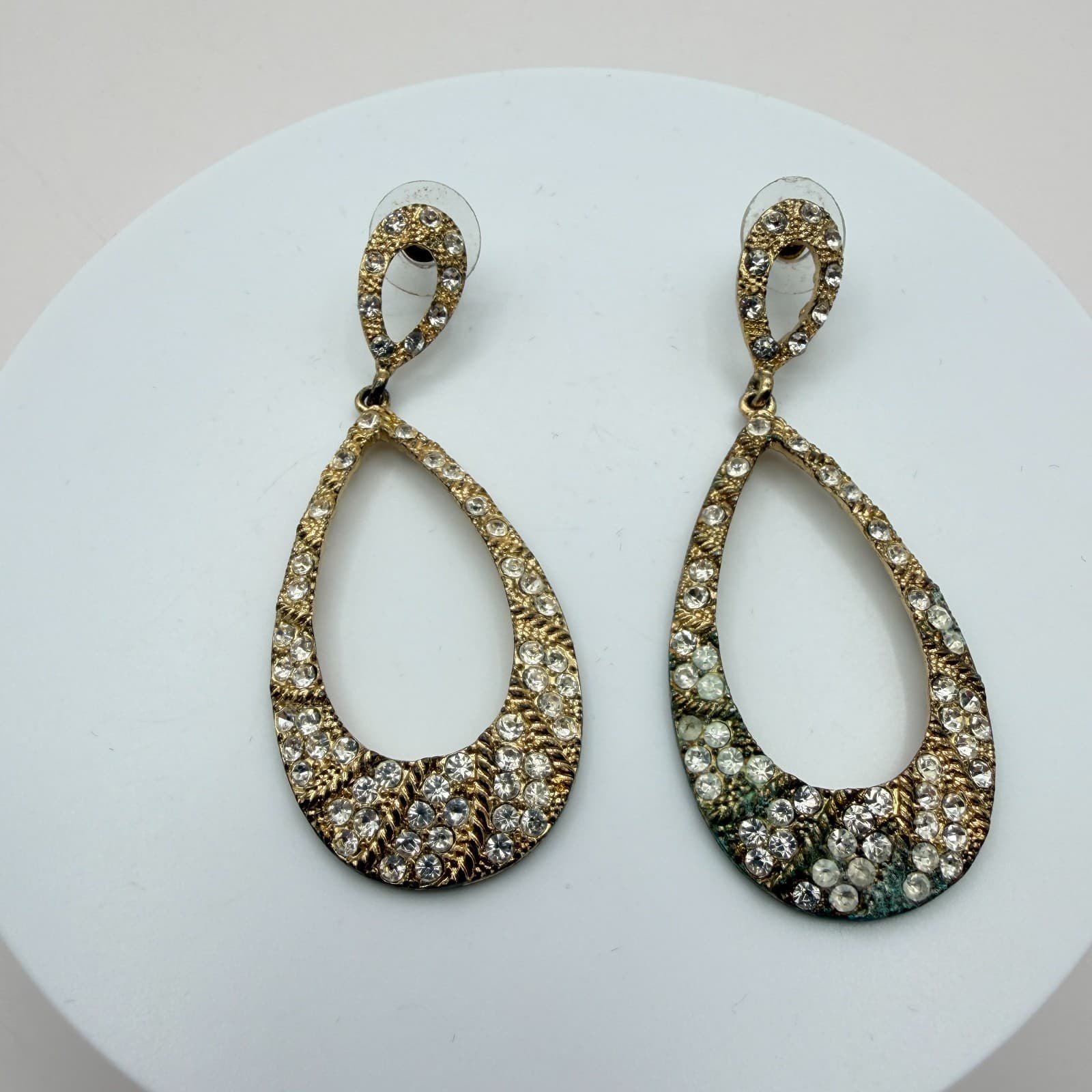 Vintage Y2K Gold Tone Teardrop Clear Rhinestone Dangle Earrings Women's Jewelry - Thumbnail 3